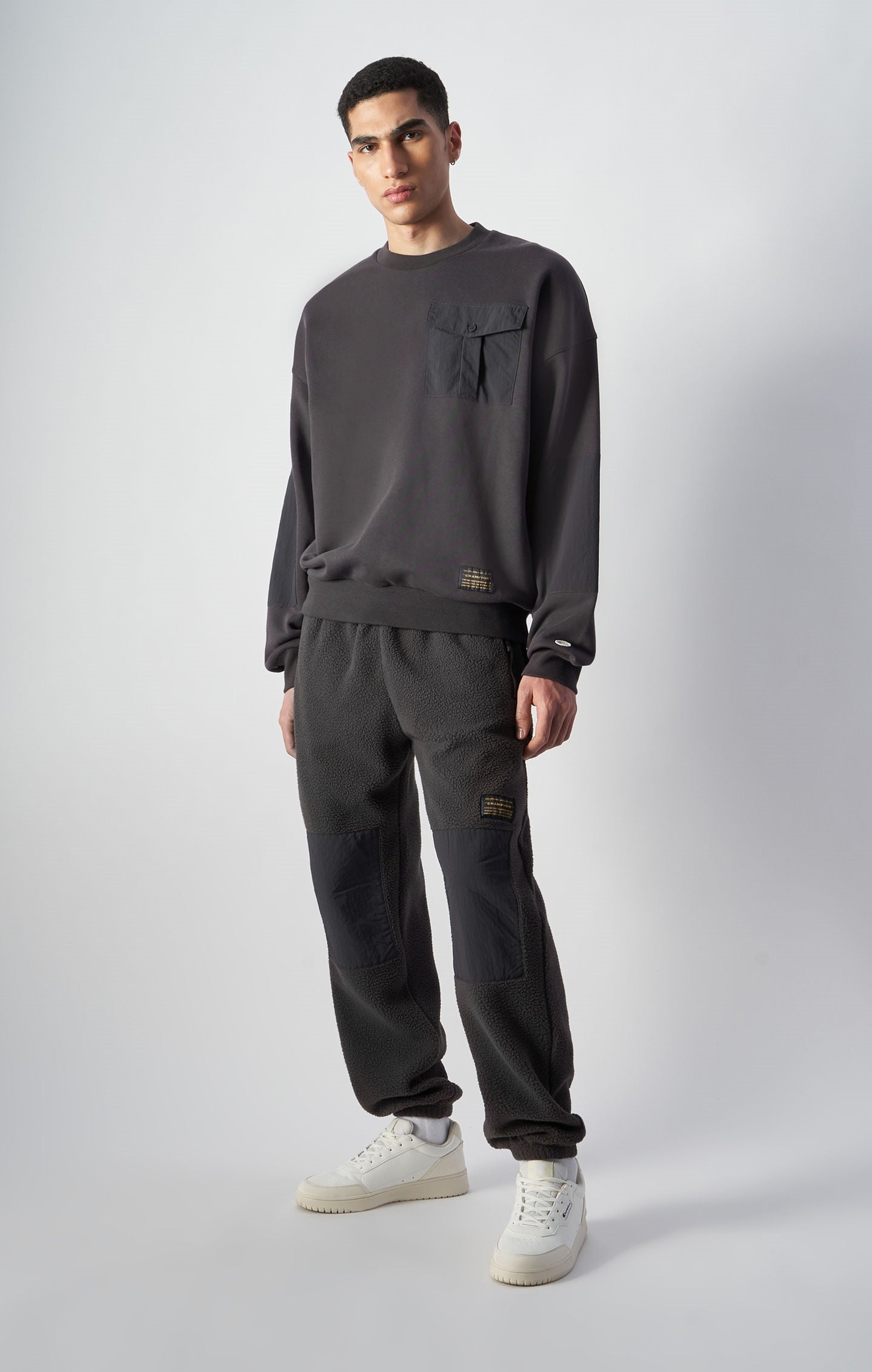 Sweatshirt aus schwerem recyceltem Fleece aus Kreislaufwirtschaft