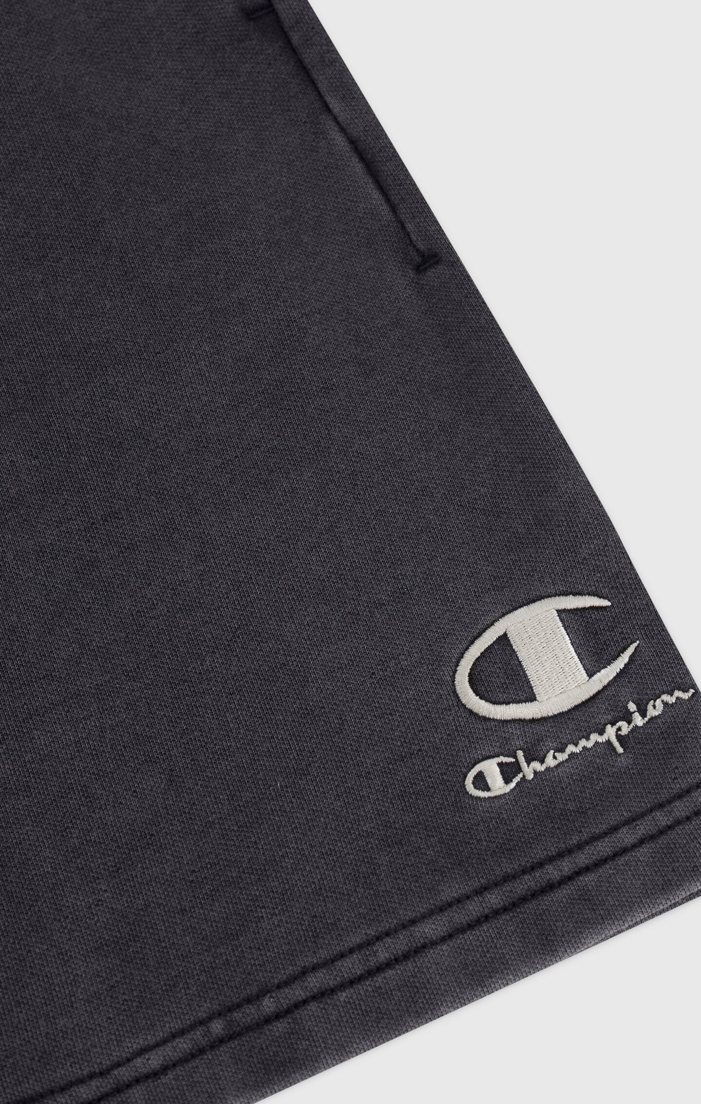 Leichte Shorts mit Used-Look Icons Herren