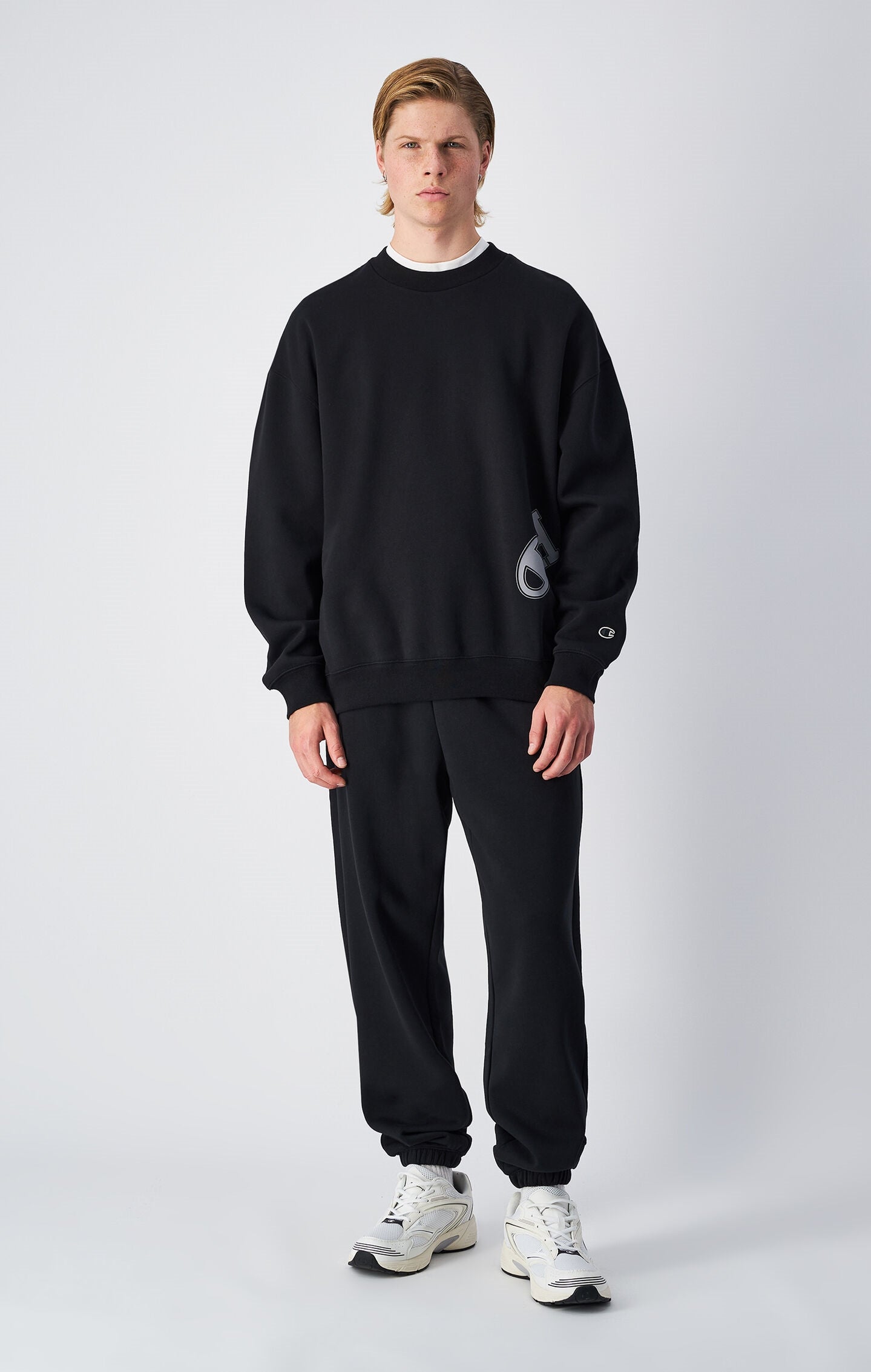 Sweatshirt für Herren mit Rundhalsausschnitt in Allover-Black