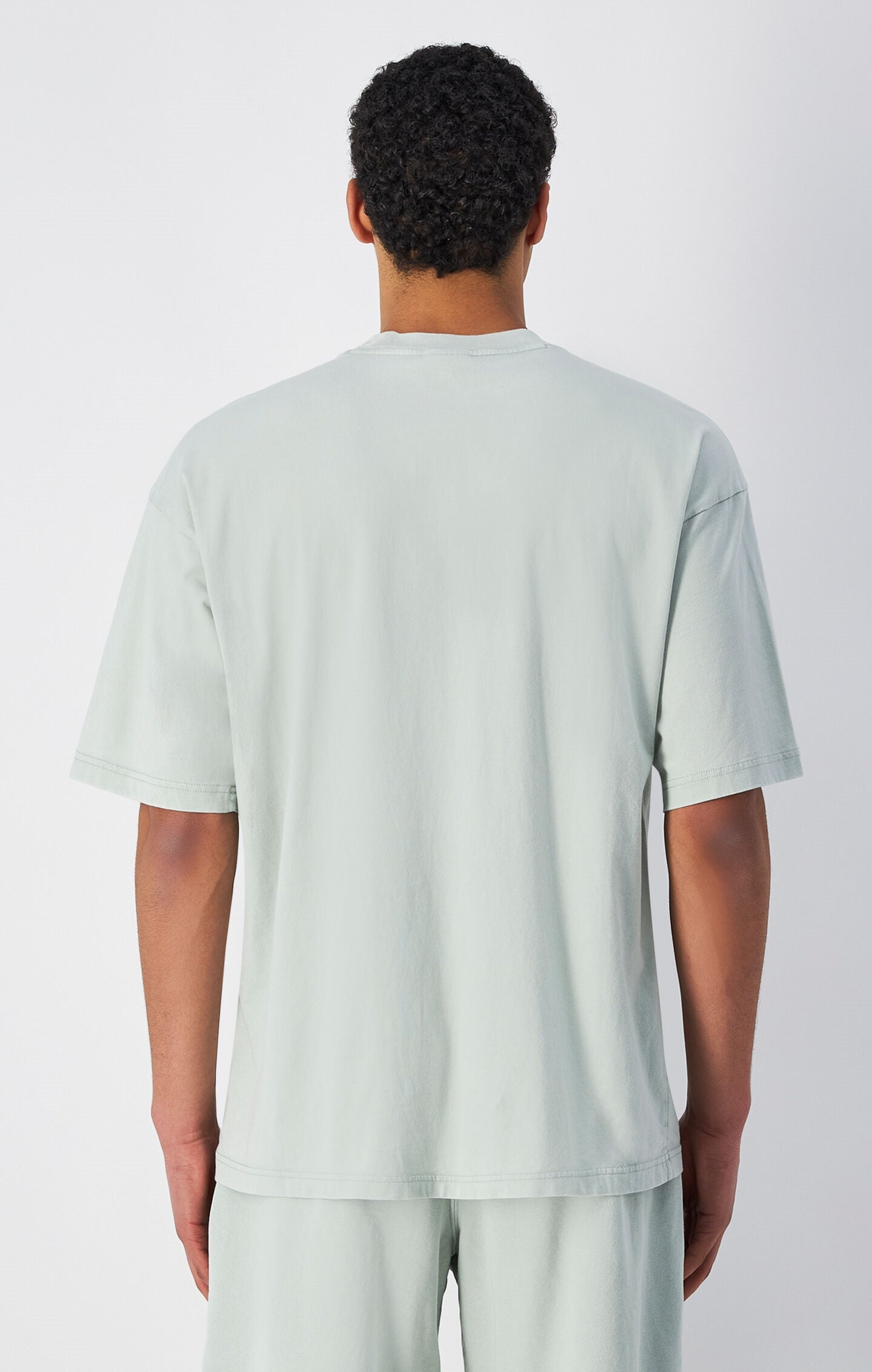 T-Shirt Icons für Herren mit kurzen Ärmeln und Washed-Optik