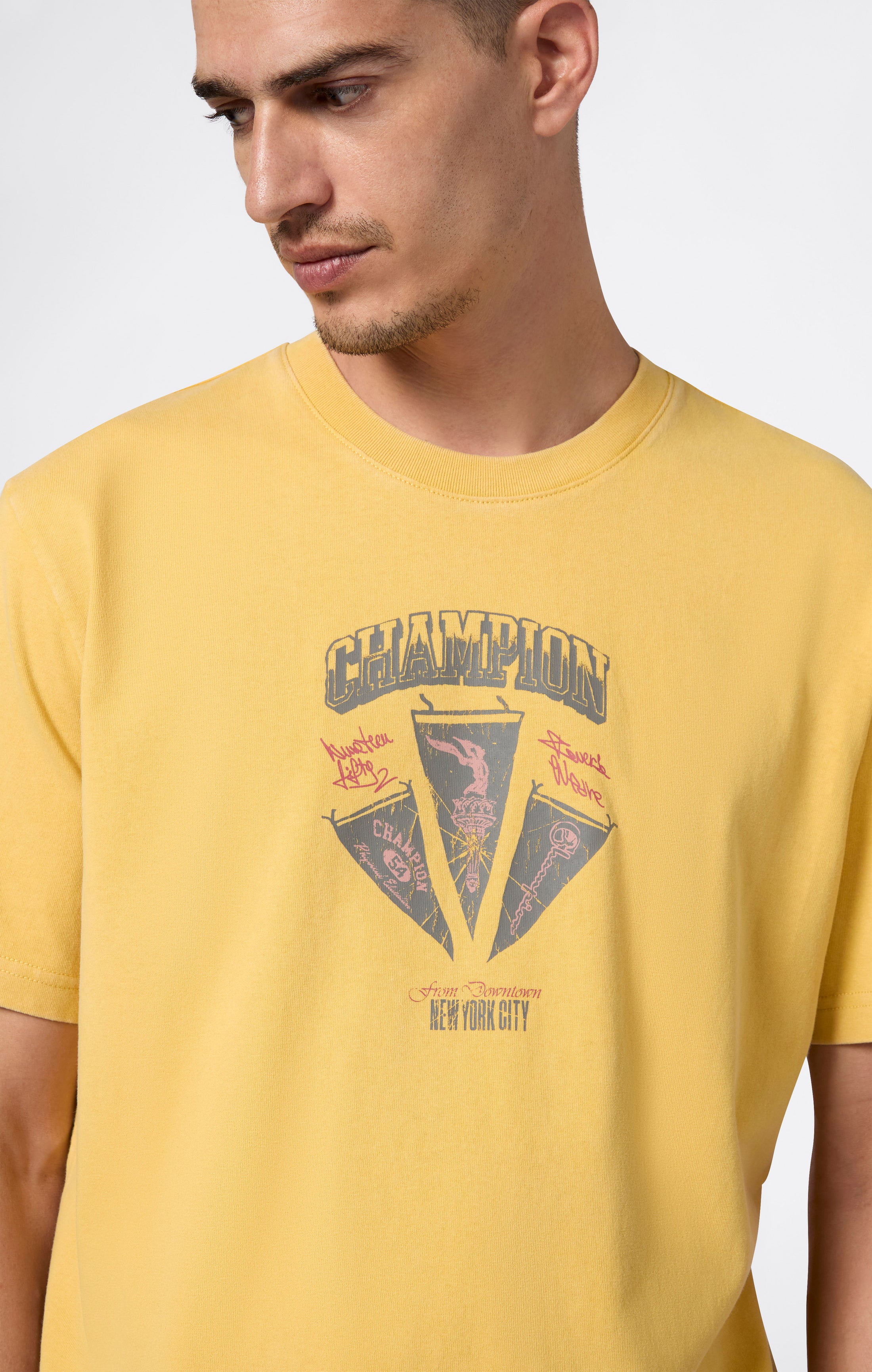 REVERSE WEAVE Men’s Graphic T-Shirt