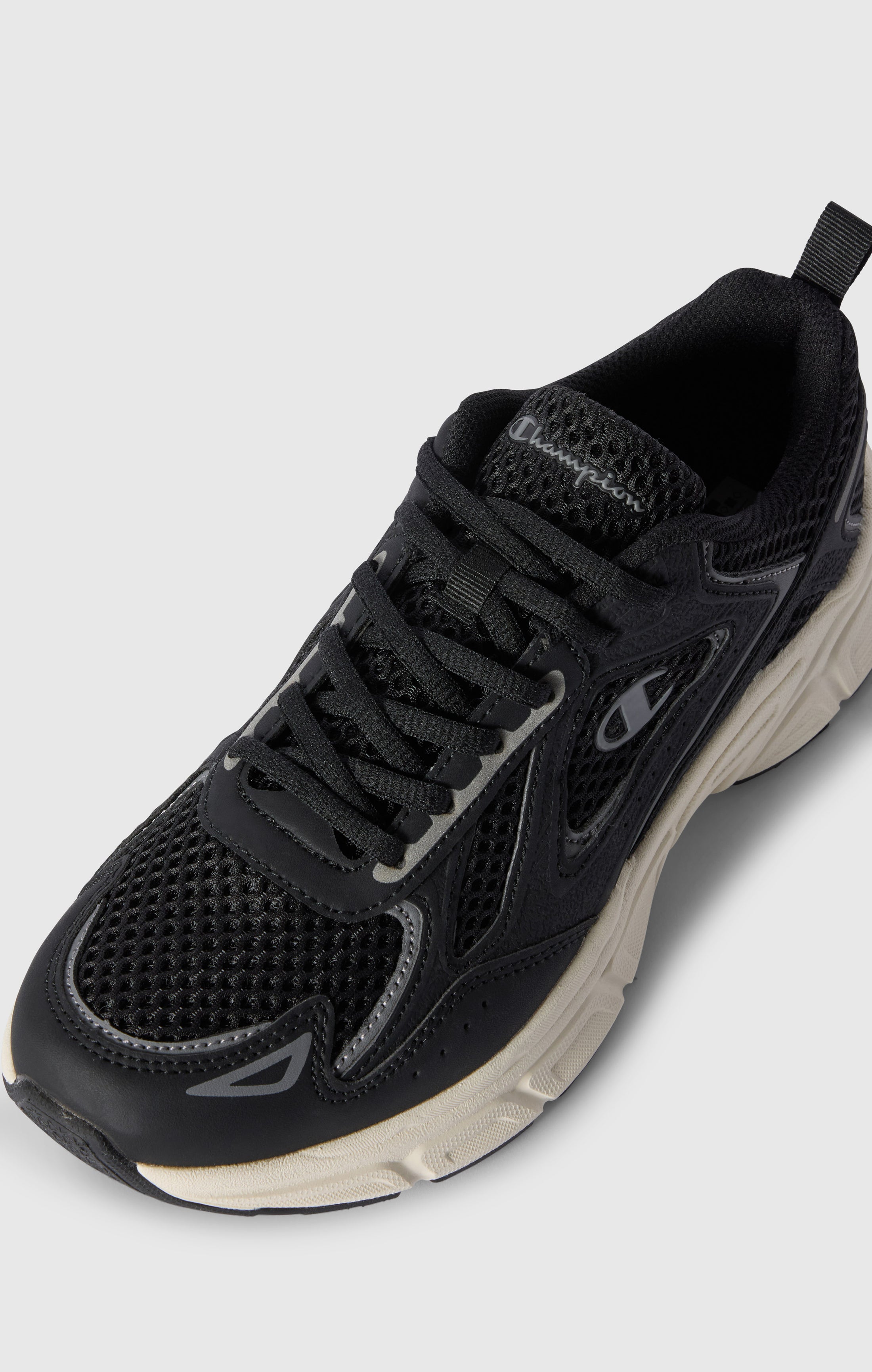 RT25 Mesh Low Sneakers
