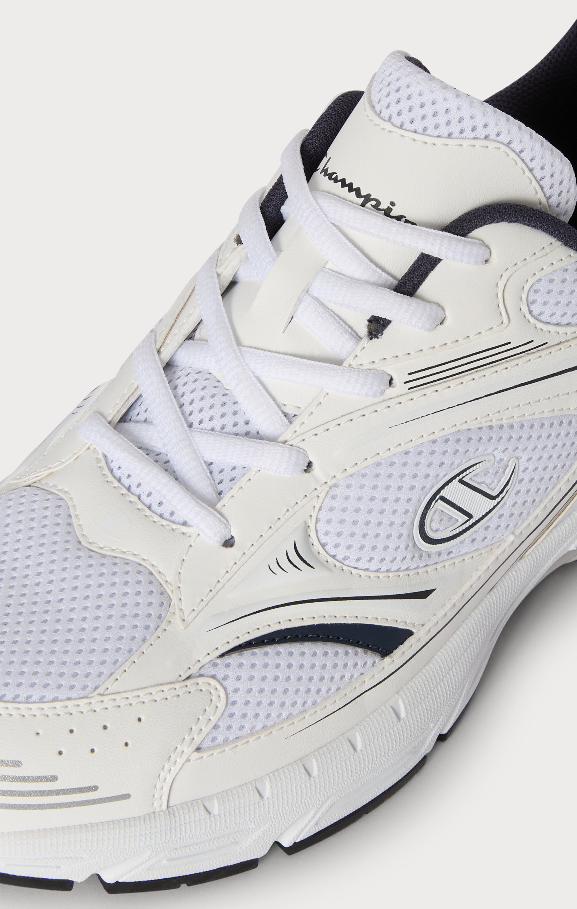 Trainers a taglio basso RN00