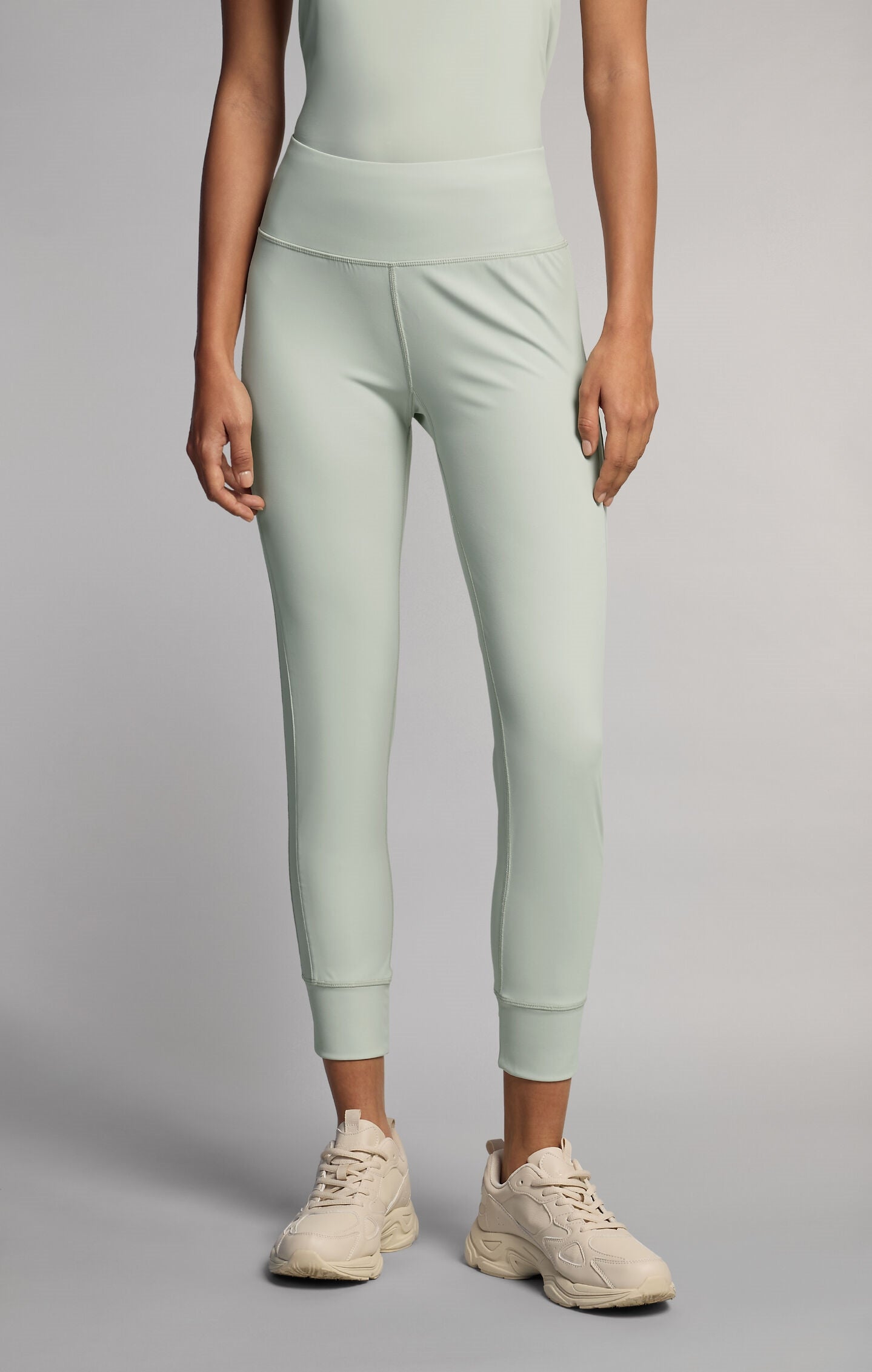 Women's Quick Dry Crop Leggings
