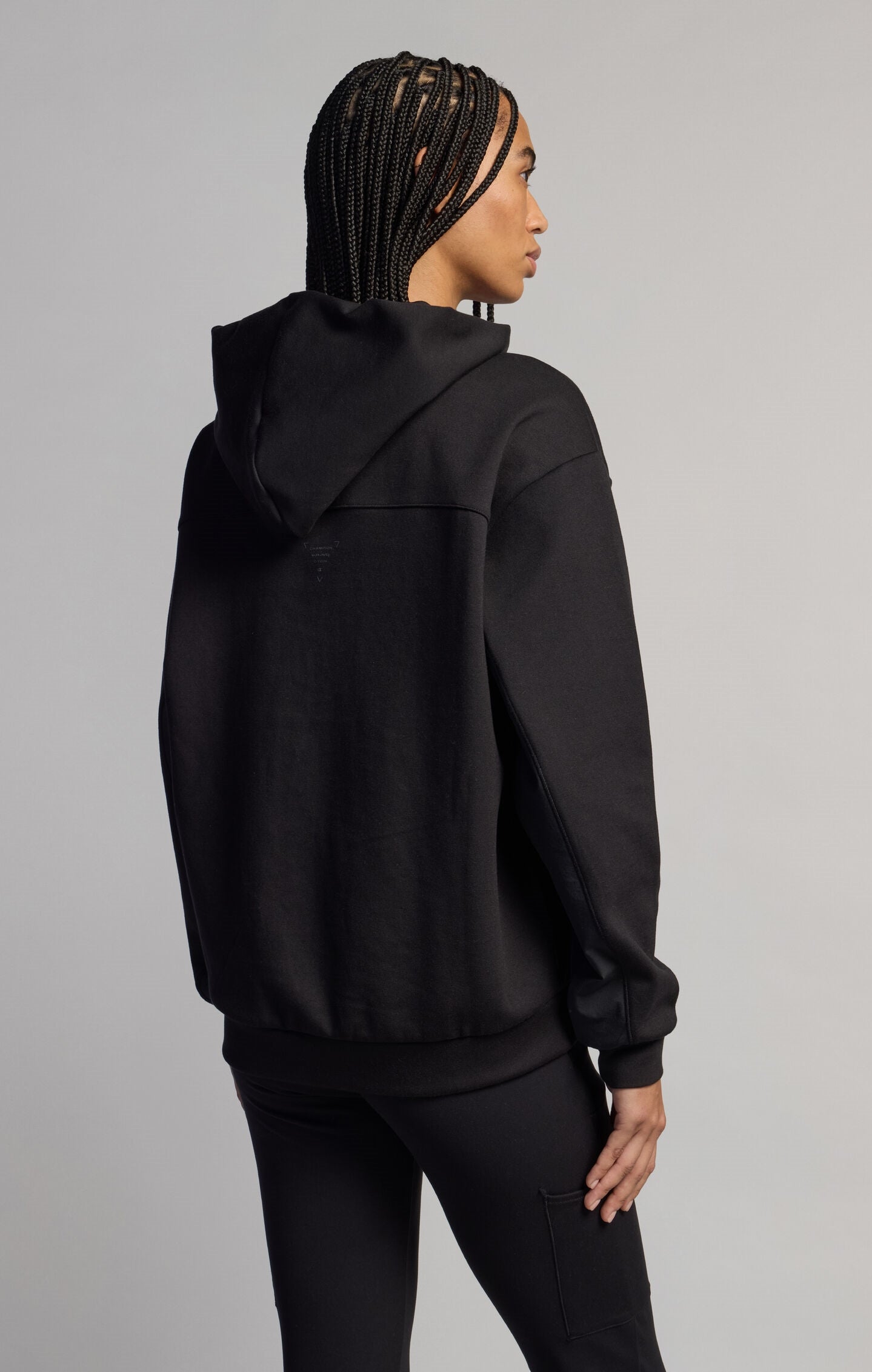 Women's Hooded Zip Sweatshirt in Stretch Nylon C-Tech