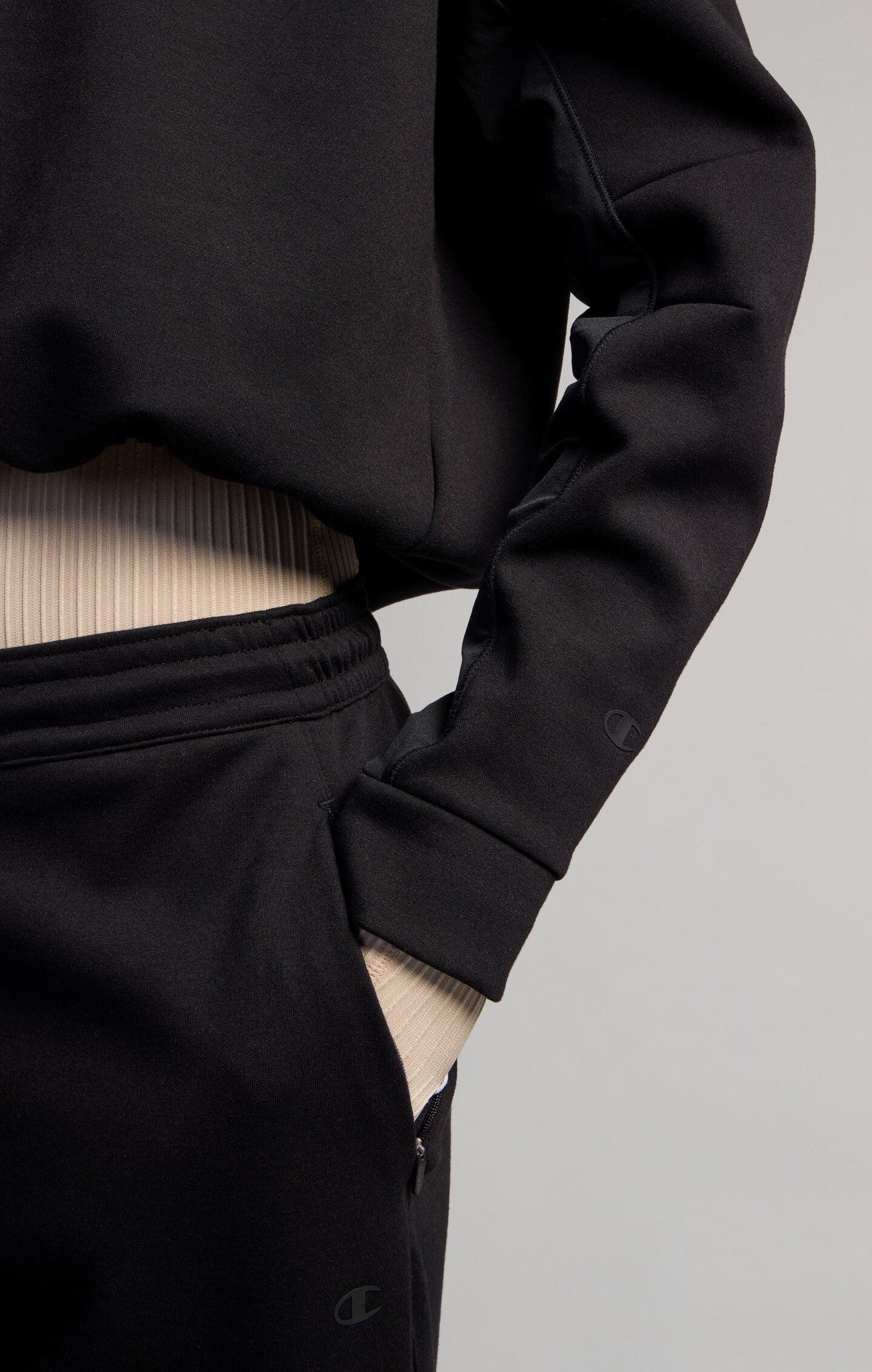 Damen-Sweatshirt aus Stretch-Interlock C-Tech