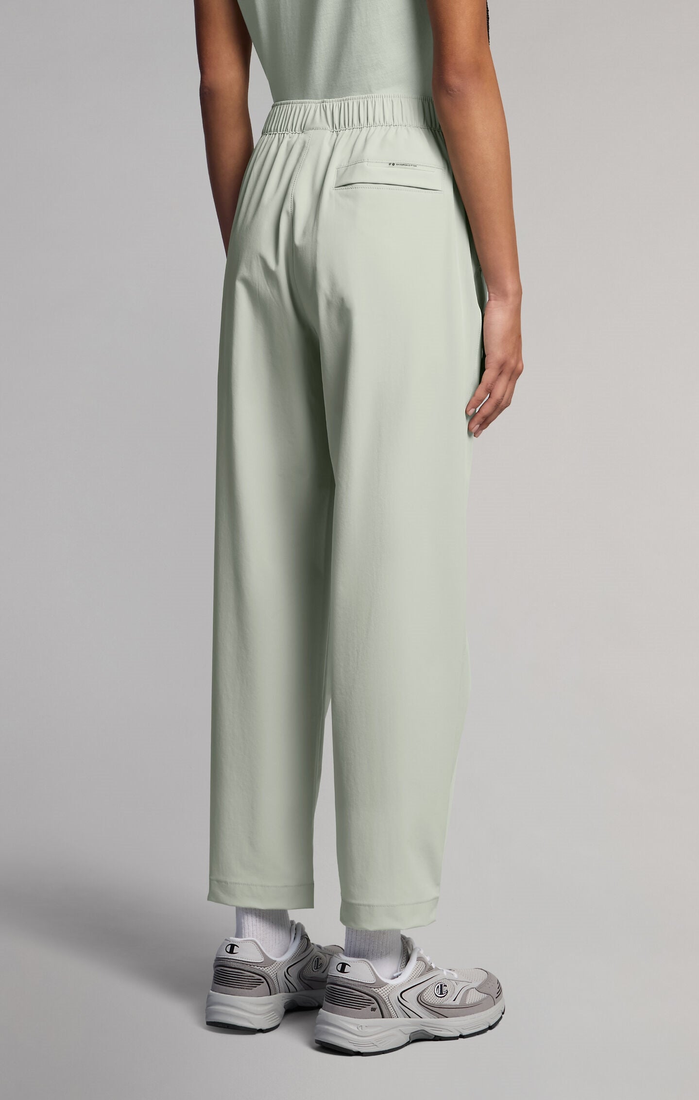 Women's Trousers in Lightweight Stretch Nylon C-Tech