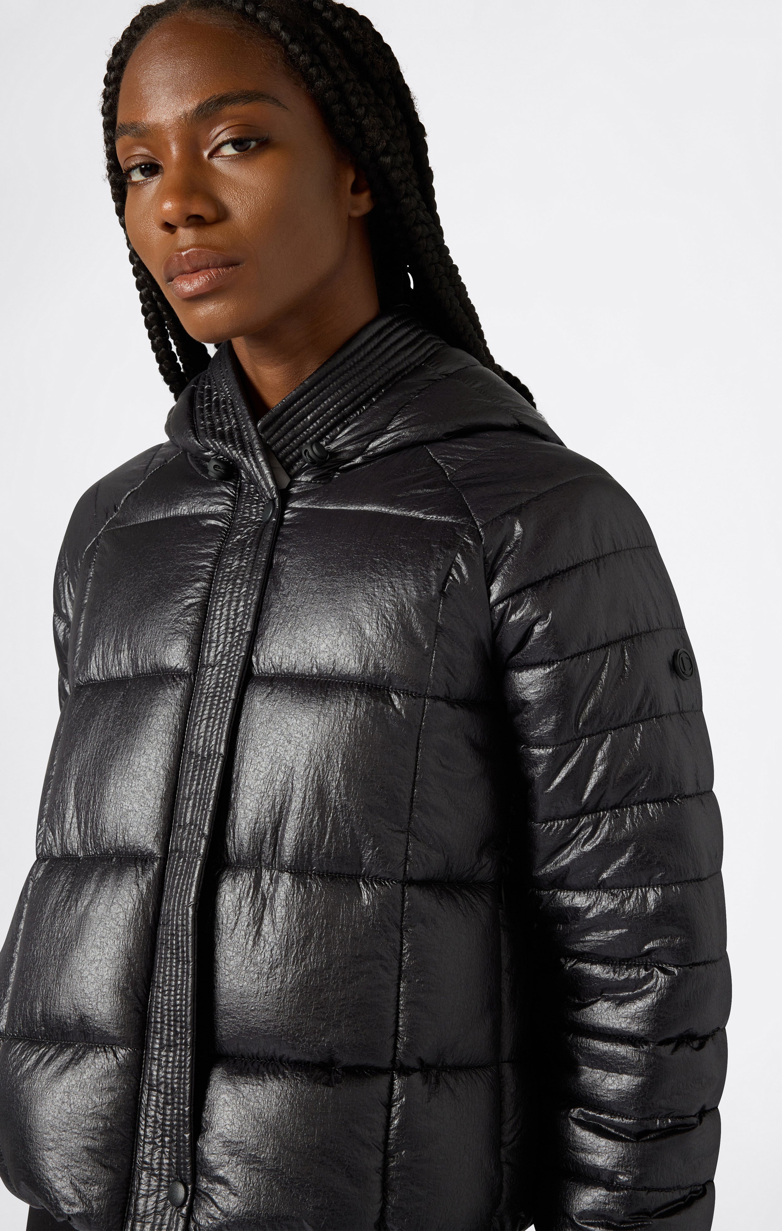 Glänzende Steppjacke mit Kapuze Damen