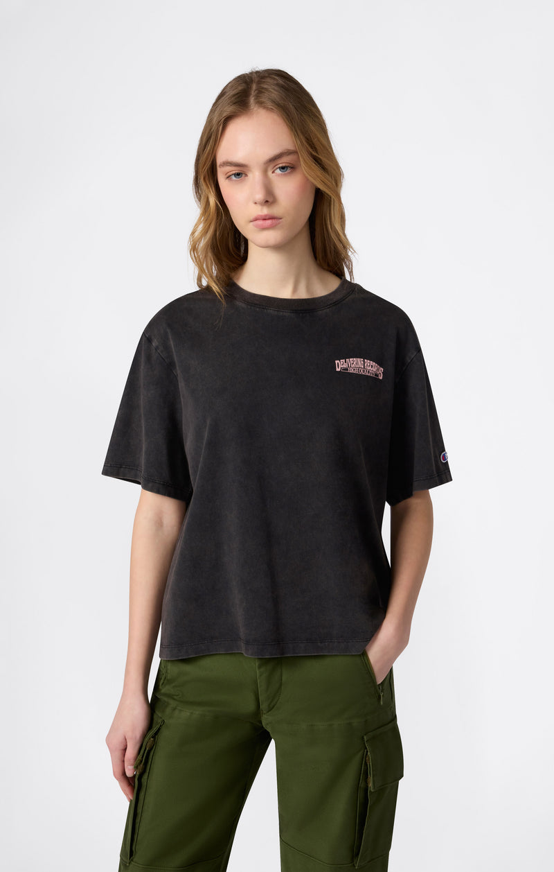 Women’s Loose Fit Graphic T-Shirt