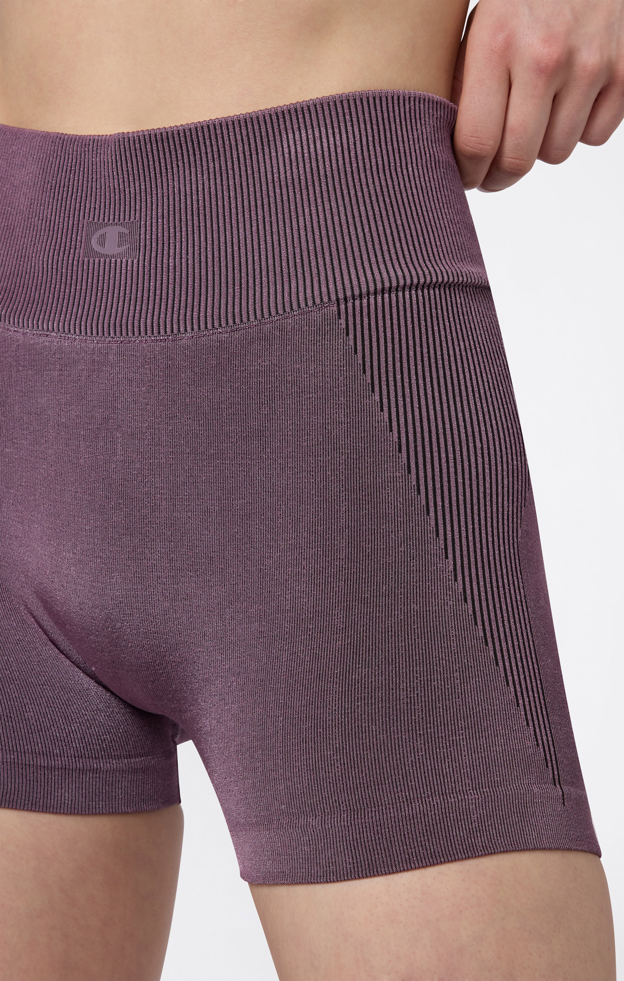 Women’s Seamless Shorts