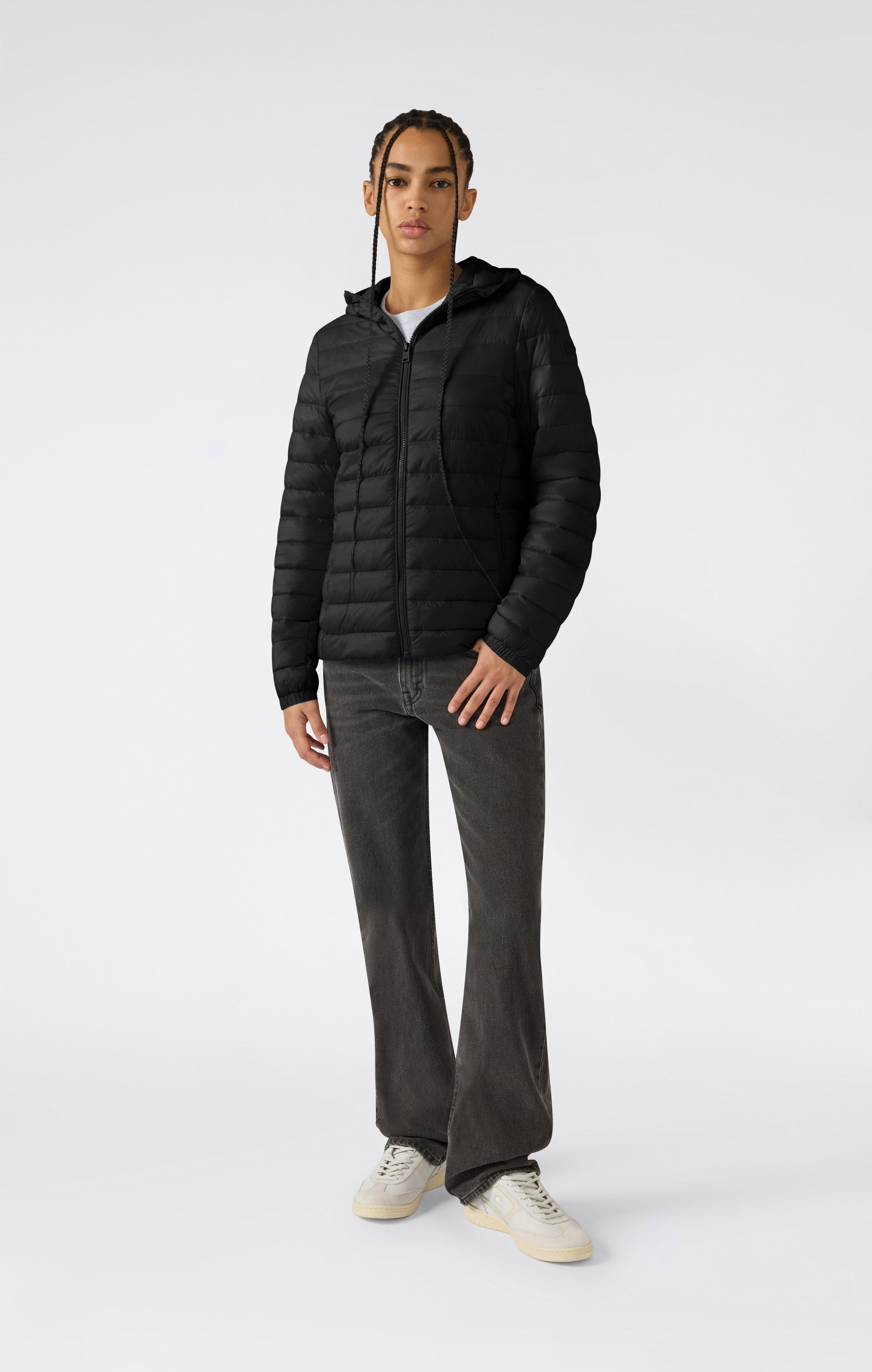 Gepolsterte Damenjacke mit Kapuze