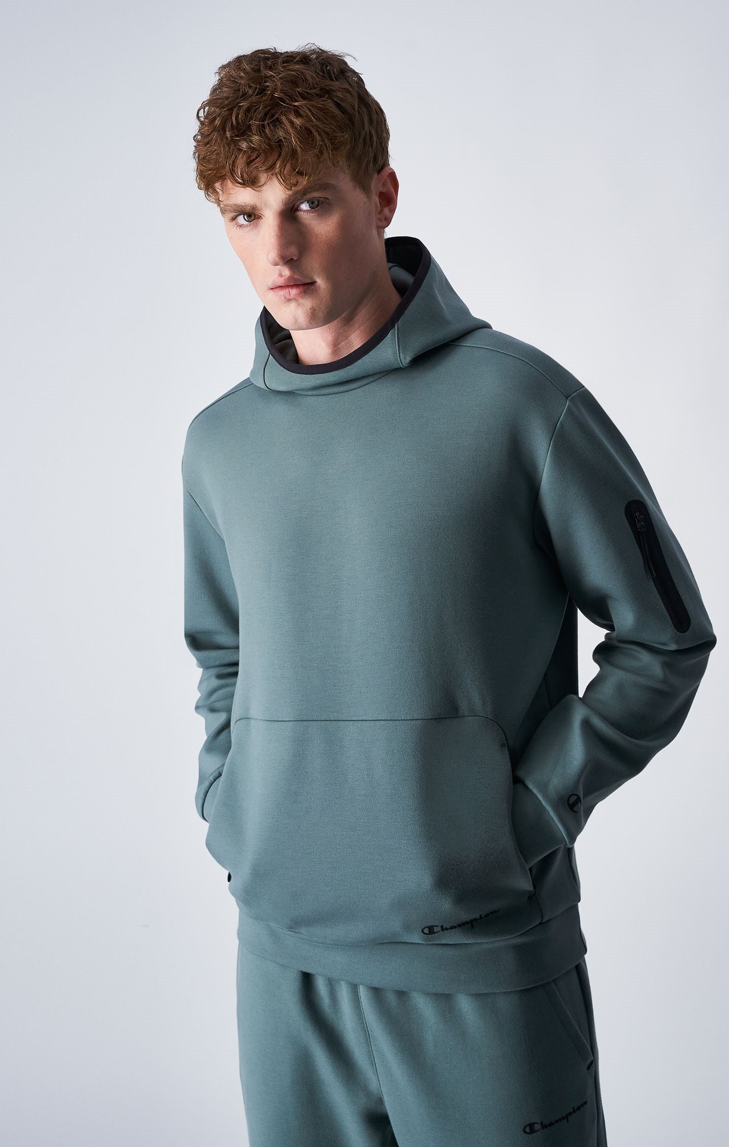 Minimal Zip Pocket Hoodie