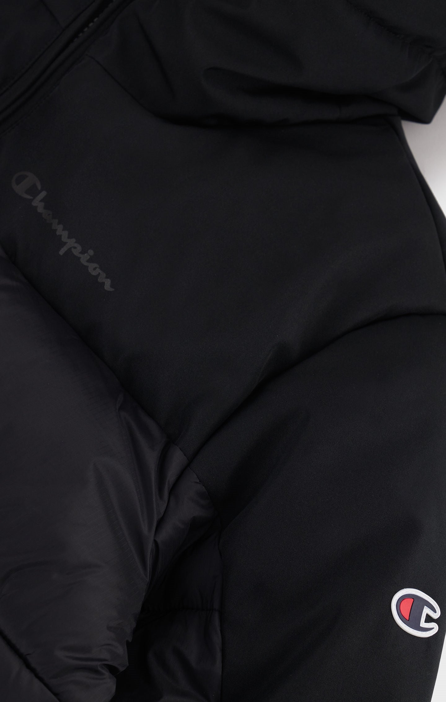 Piumino Pesante Con C Logo Patch