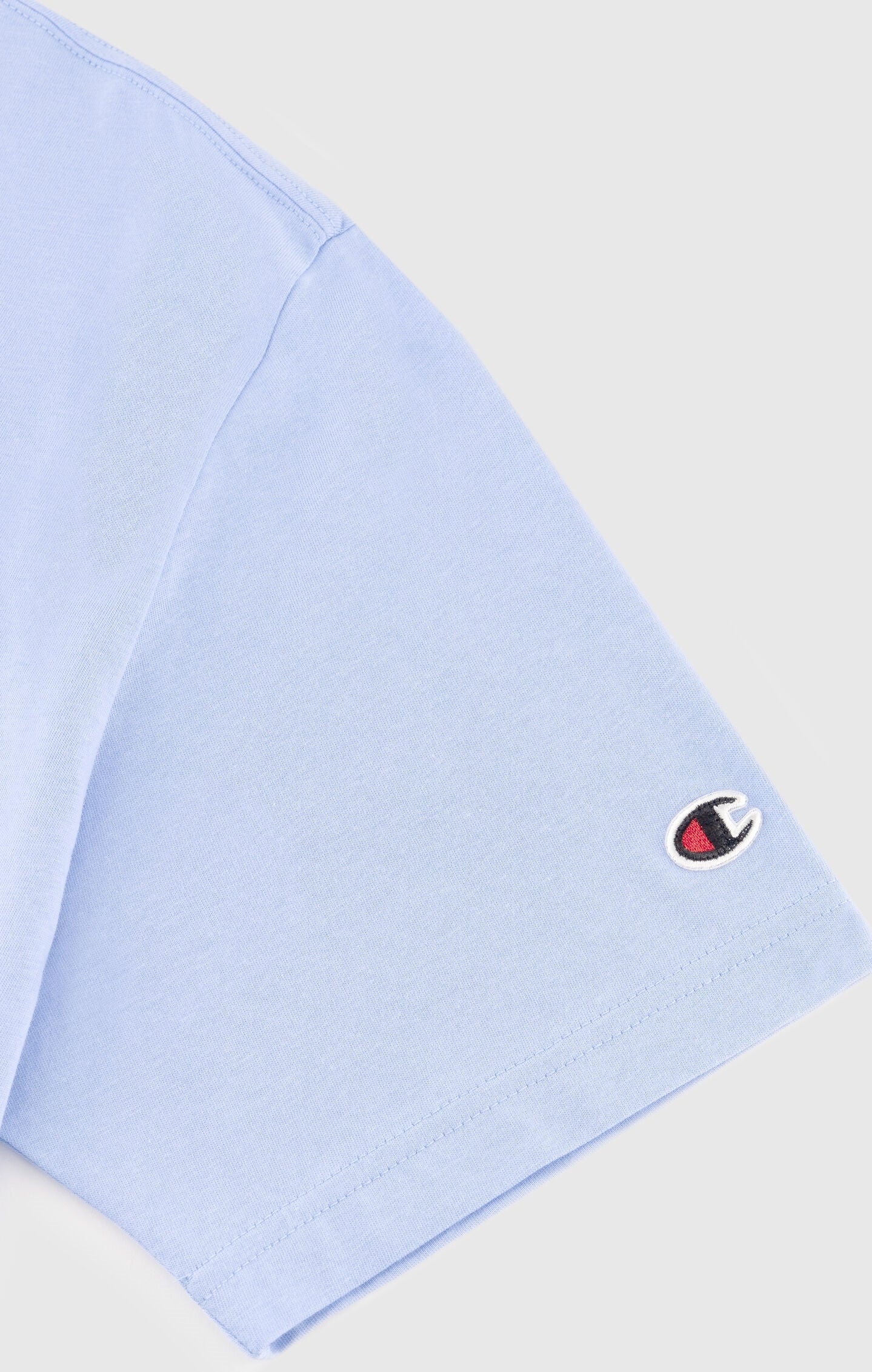 Camiseta de cuello redondo con logotipo a tono