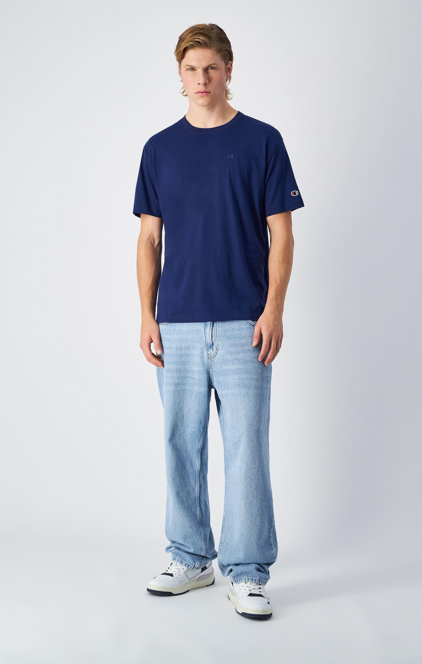 T-shirt à col rond avec logo ton sur ton