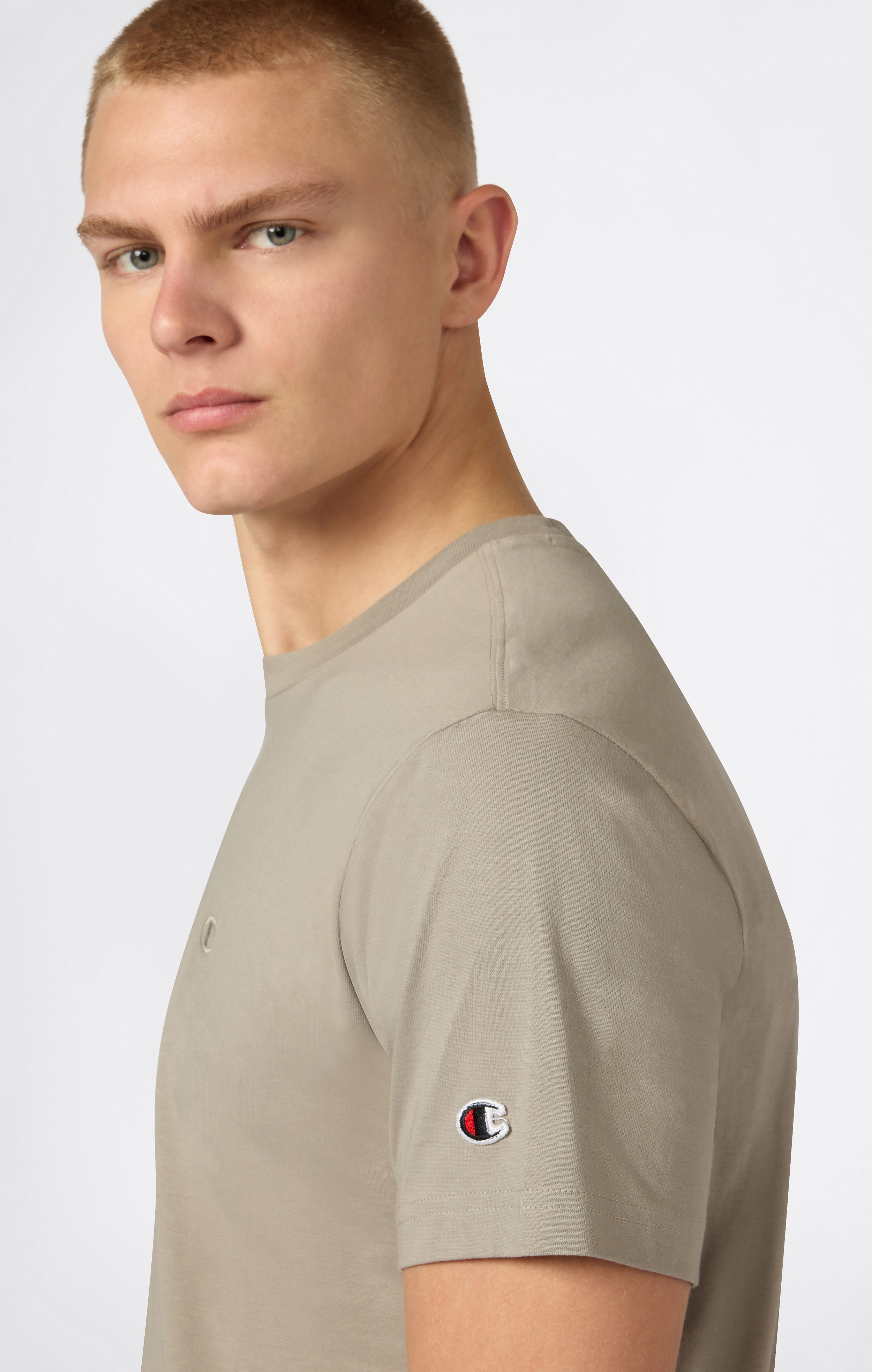 Camiseta Hombre Con Pequeño Logo C Bordado Icons