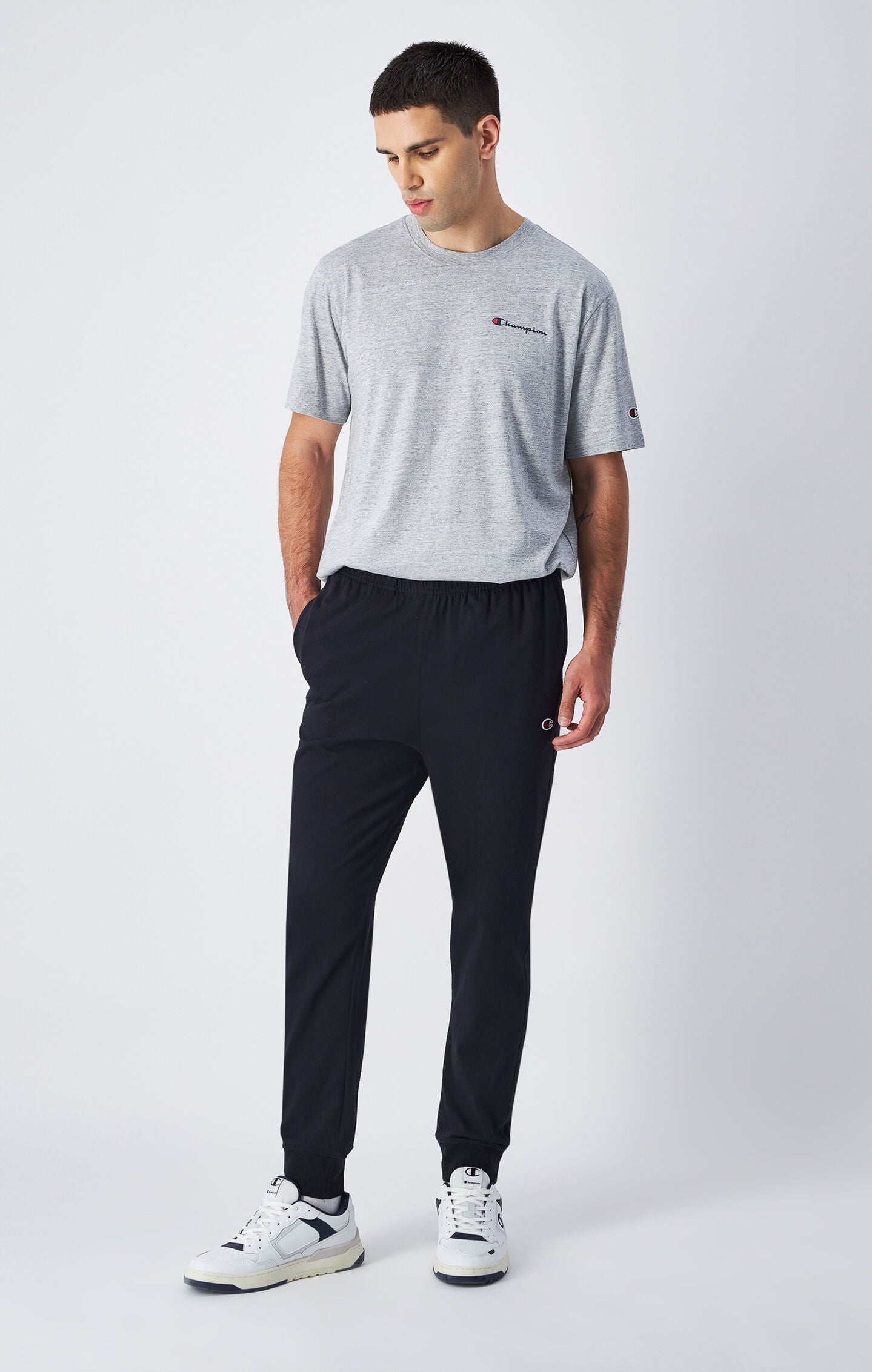 Herren Icons Slim Fit Leichte Hosen mit Rib Cuff und Besticktem Logo