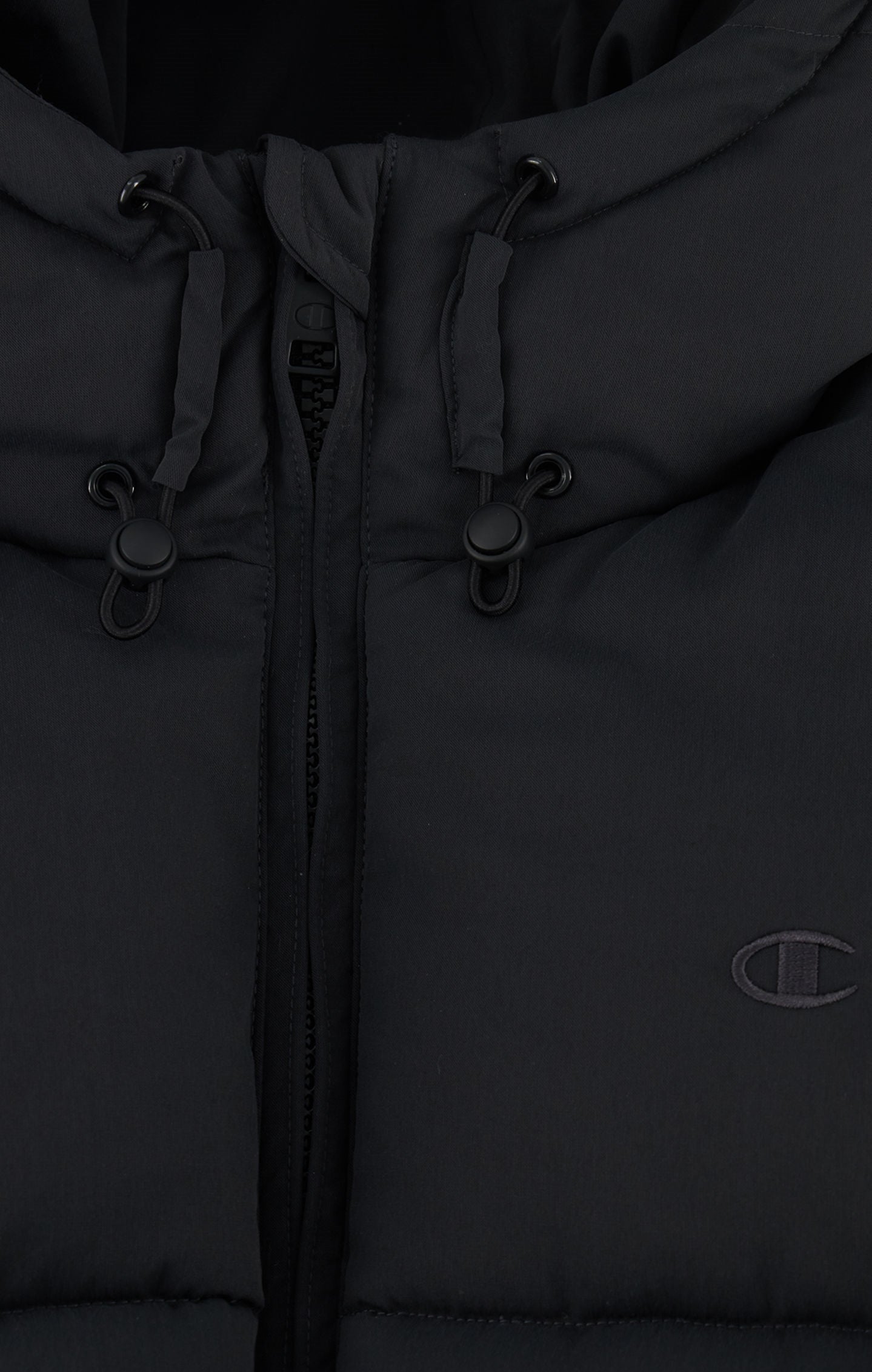 Piumino pesante con cappuccio