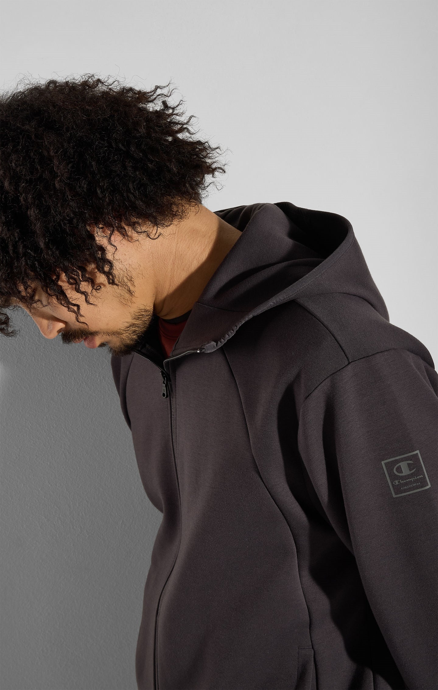 Sweatshirt à capuche zippé en interlock