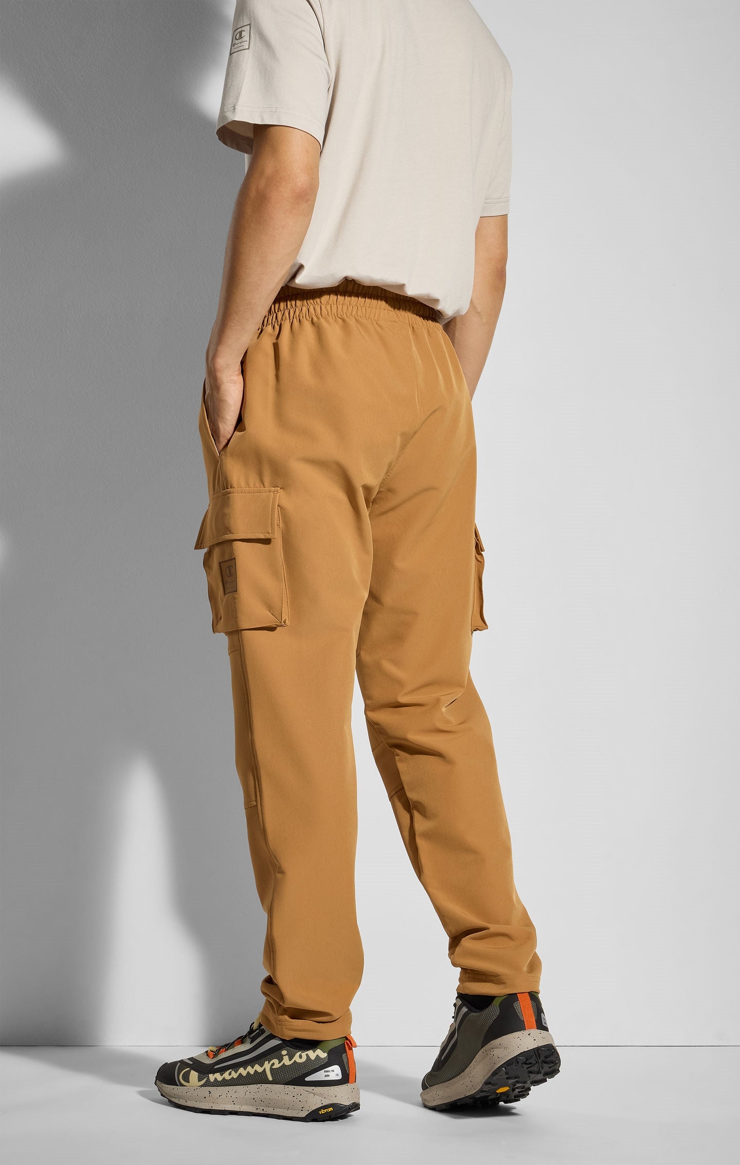Pantaloni joggers cargo in tessuto