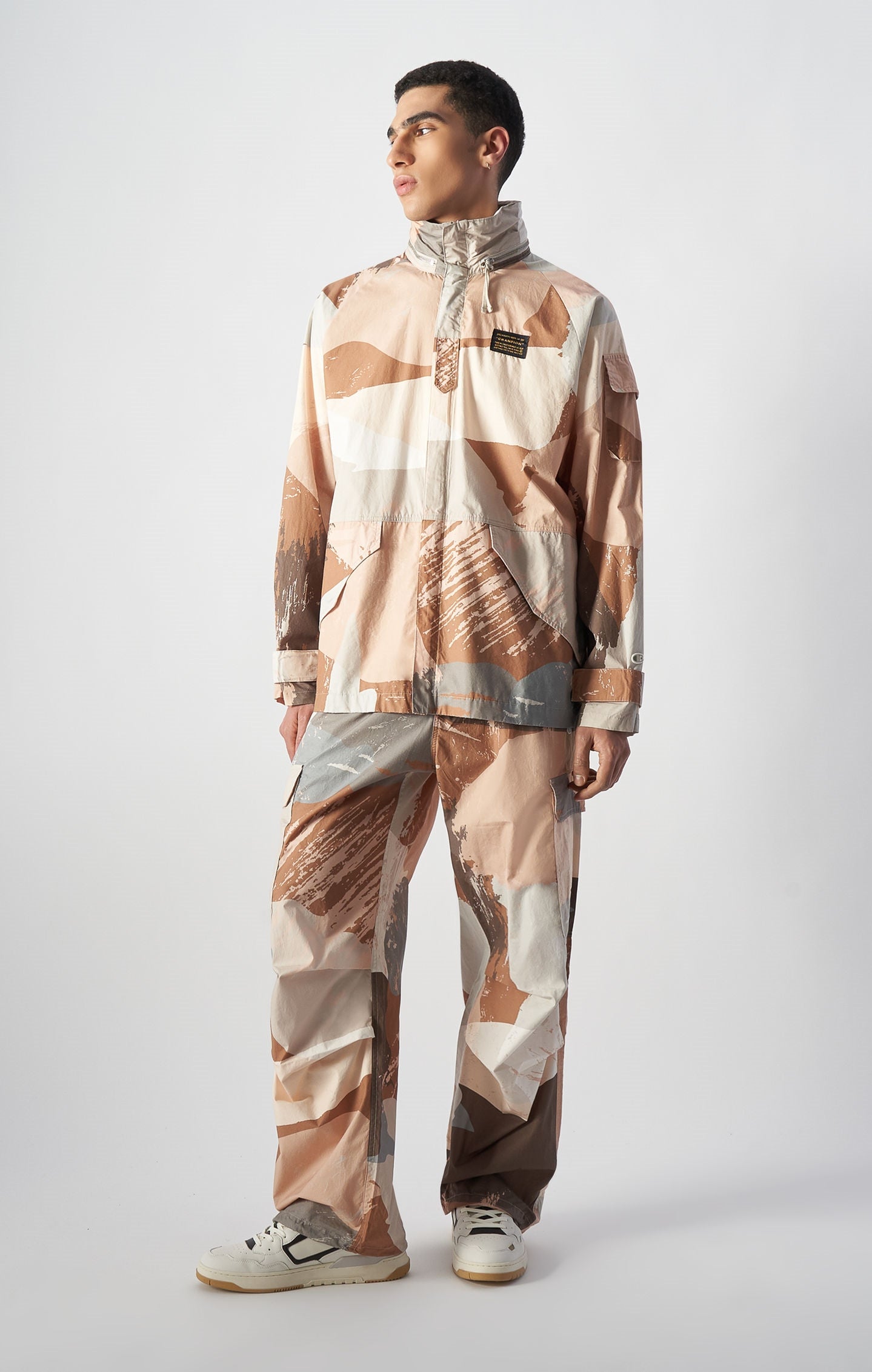 Pantaloni parachute con lavaggio vintage