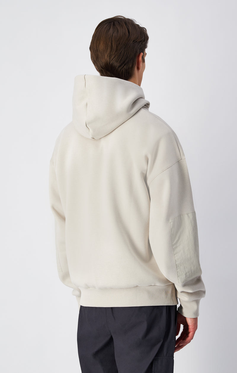 Hoodie aus schwerem recyceltem Fleece aus Kreislaufwirtschaft