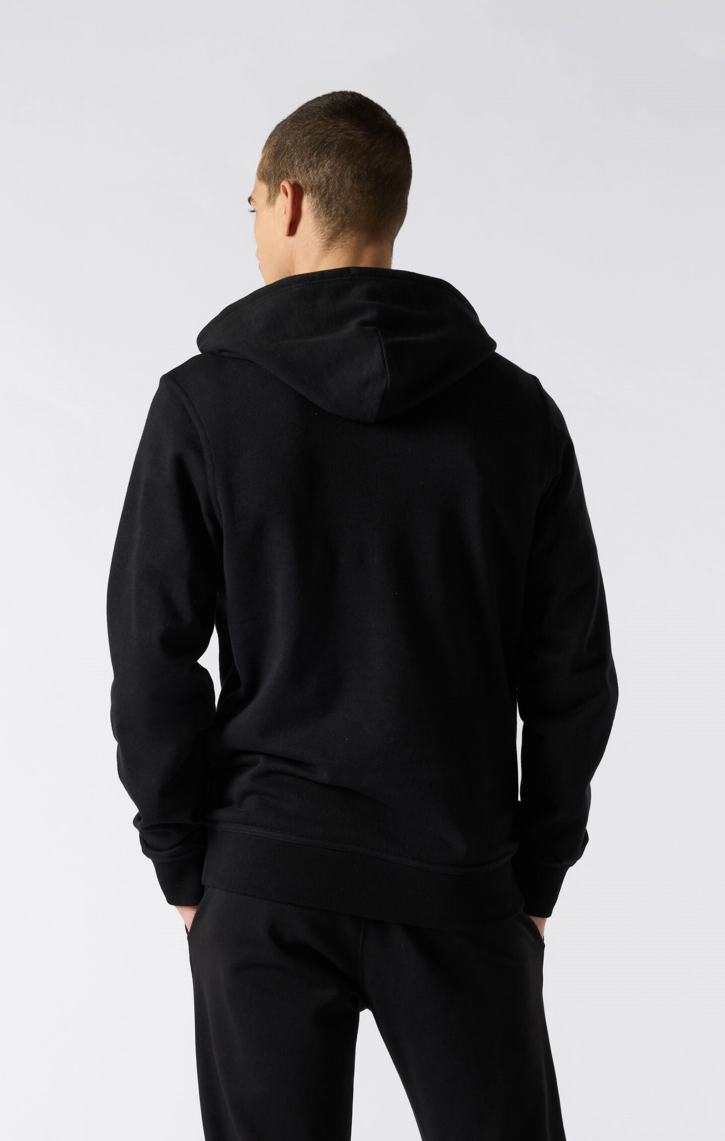 Herren Leichter Slim Fit Hoodie mit Kleinem Gesticktem Logo