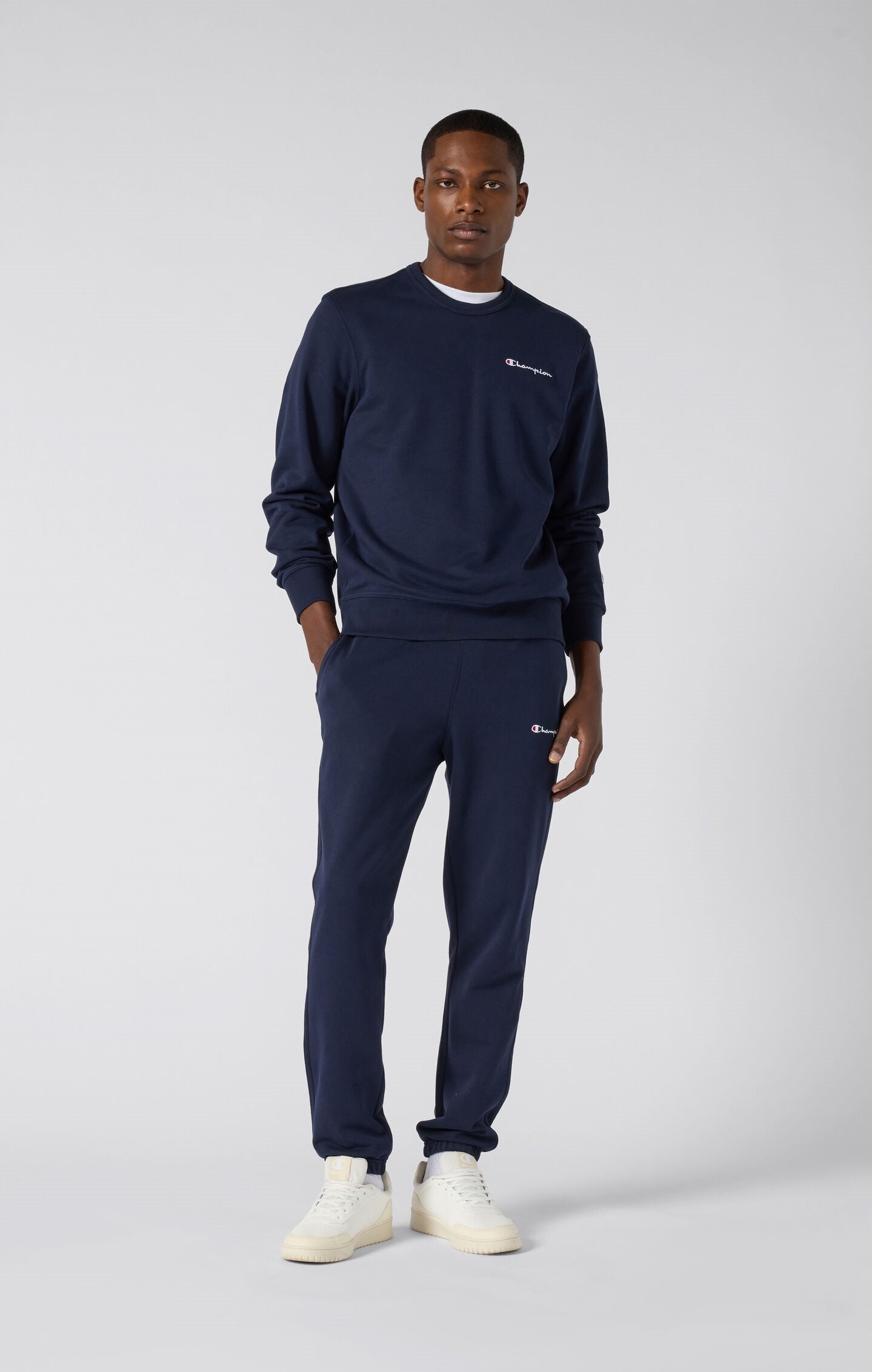 Felpa Slim Fit Leggera con logo piccolo ricamato da uomo