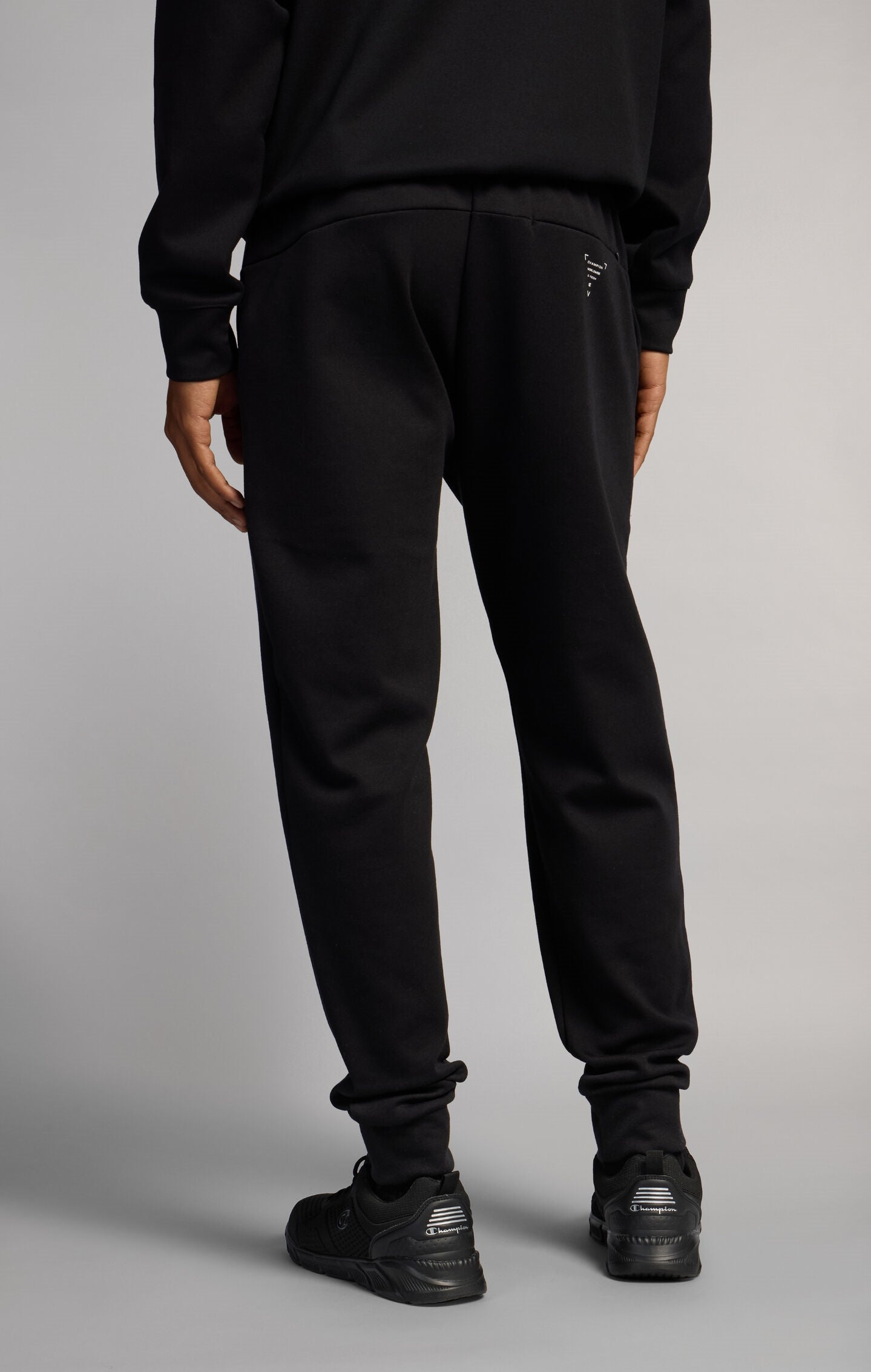 Men's Slim Fit Jogger Trousers with Ribbed Cuffs in Stretch