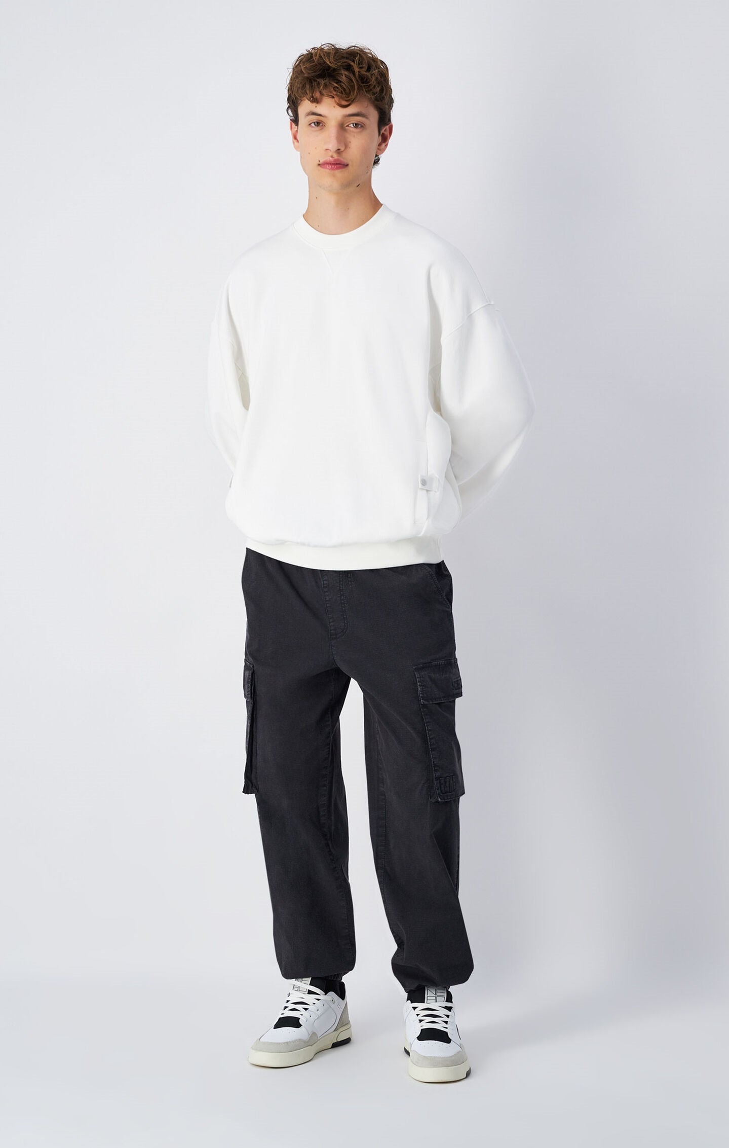 Sudadera de cuello redondo de corte holgado para hombre