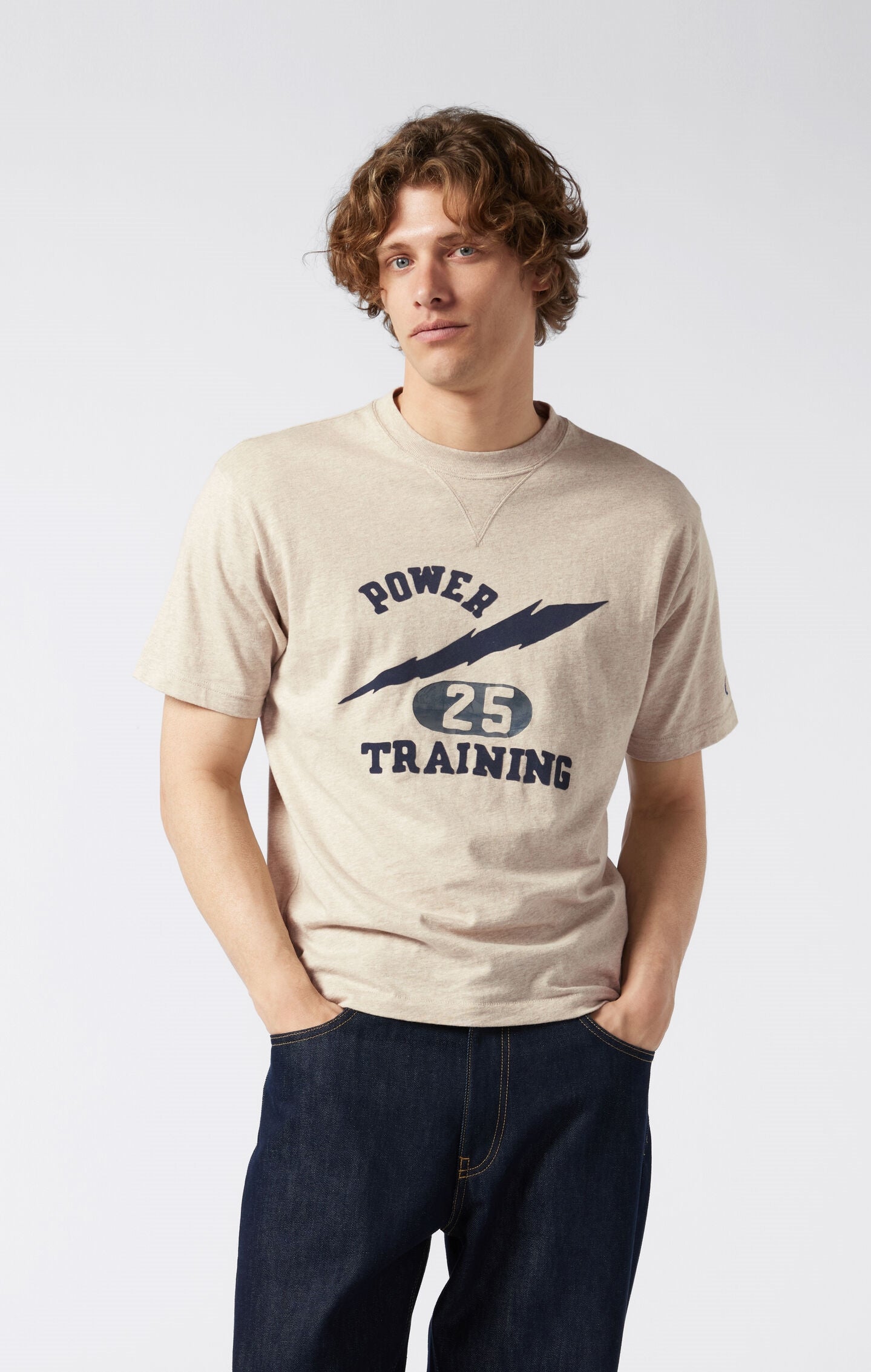 T-shirt Archive Physical Education ampia a girocollo
