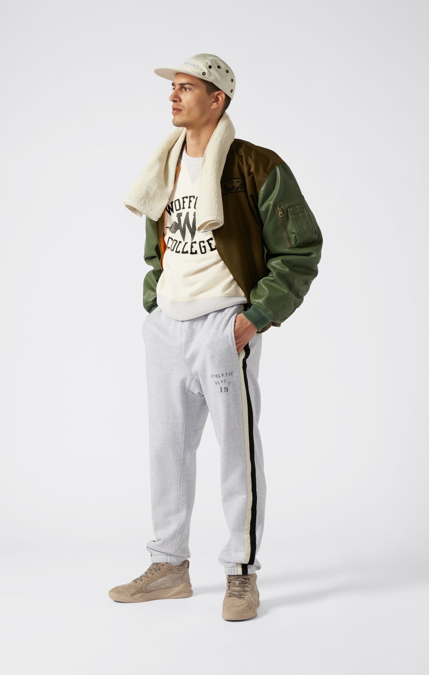 Archive Physical Education Sweatshirt mit Rundhalsausschnitt