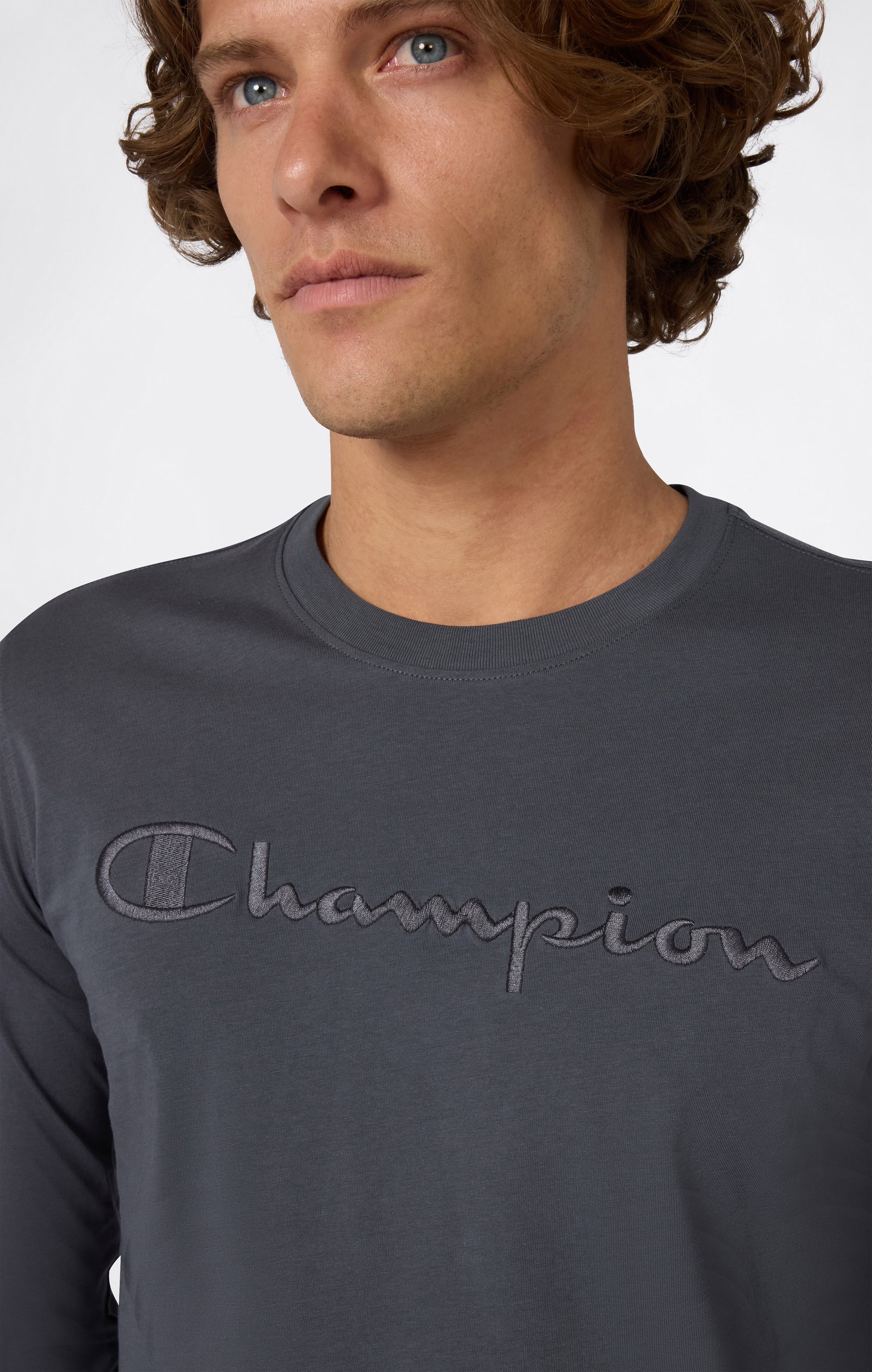 Herren Langarmshirt Mit Rundhalsausschnitt Und Großem Gesticktem Logo Icons