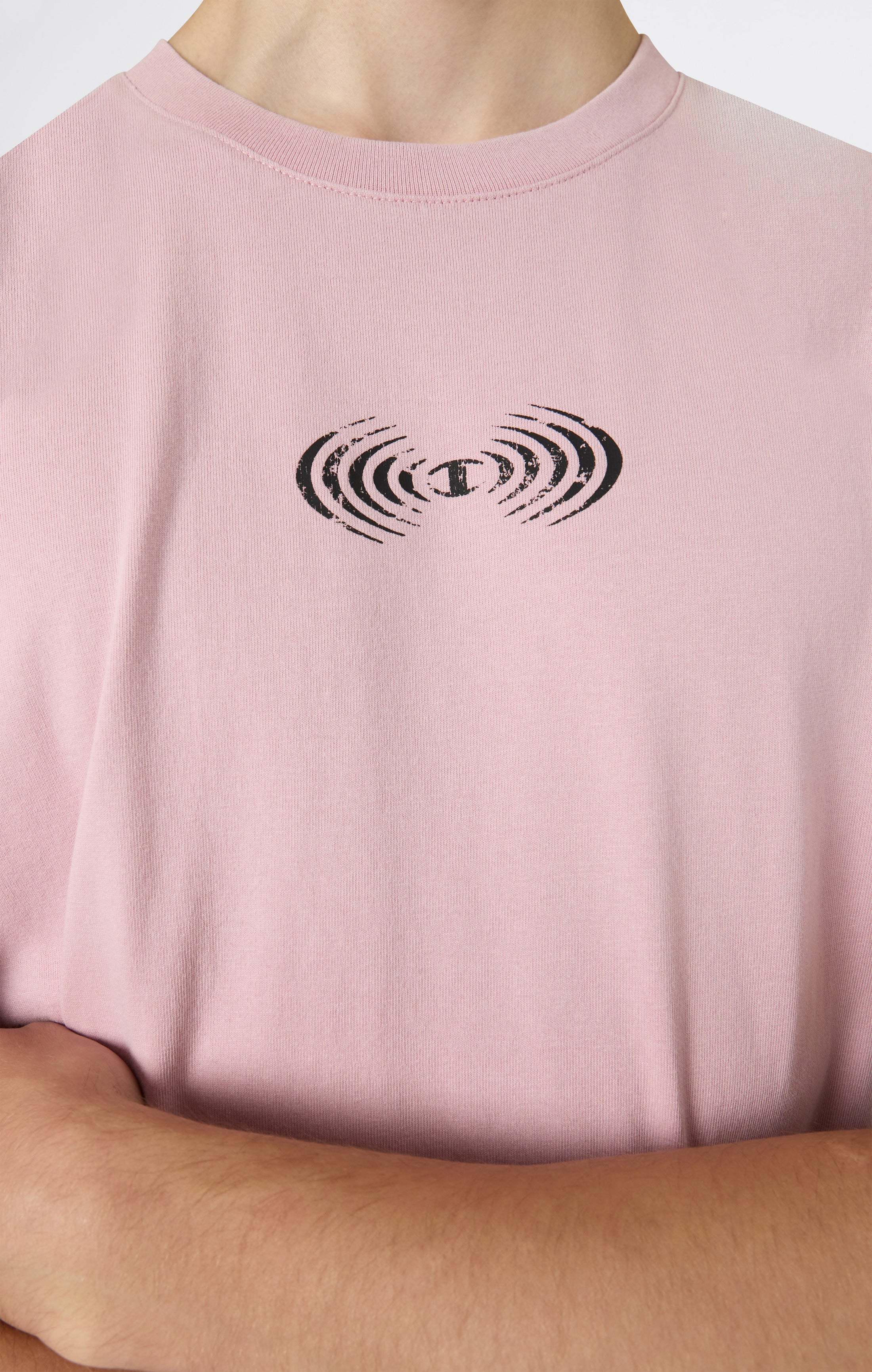 REVERSE WEAVE Men’s Graphic T-Shirt
