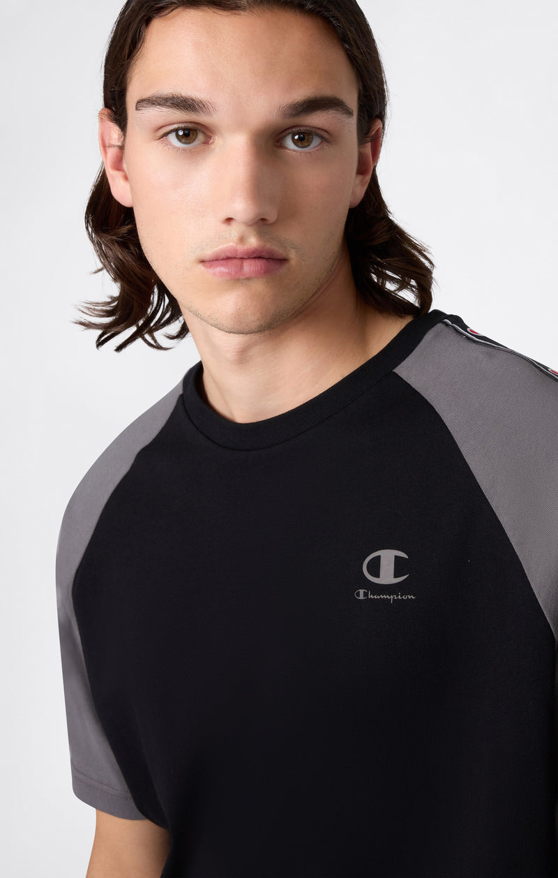 T-shirt Tape Logo con Maniche Raglan da Uomo
