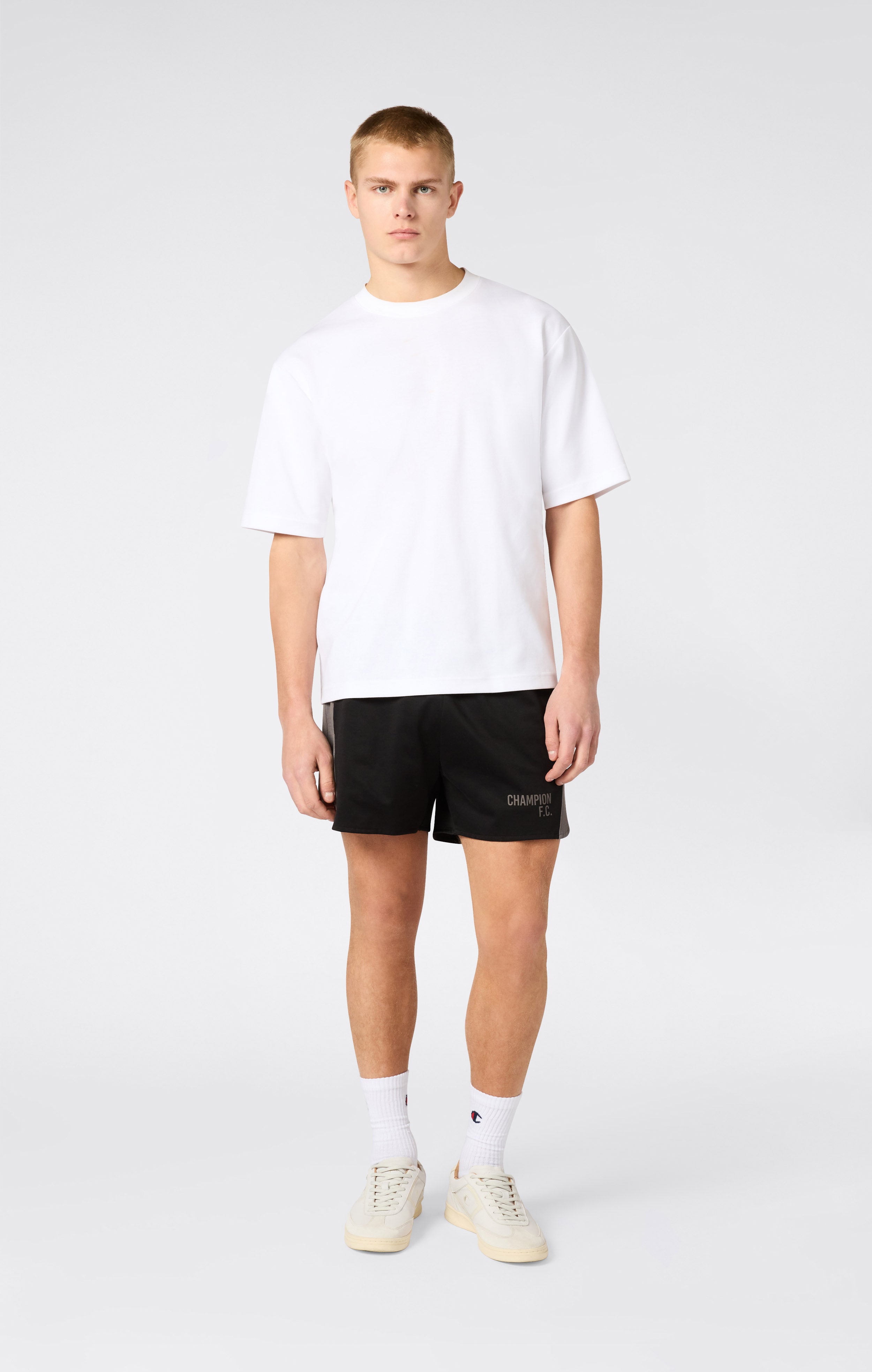 Pantalones cortos de inspiración fútbol para hombre