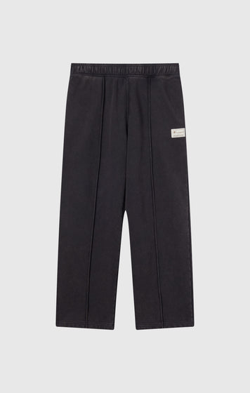 Herrenhose mit eingenähter Bügelfalte im Washed-Look