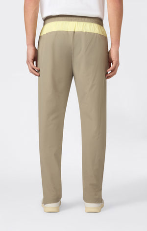 Herrenhose mit Geradem Saum aus Stretchmaterial