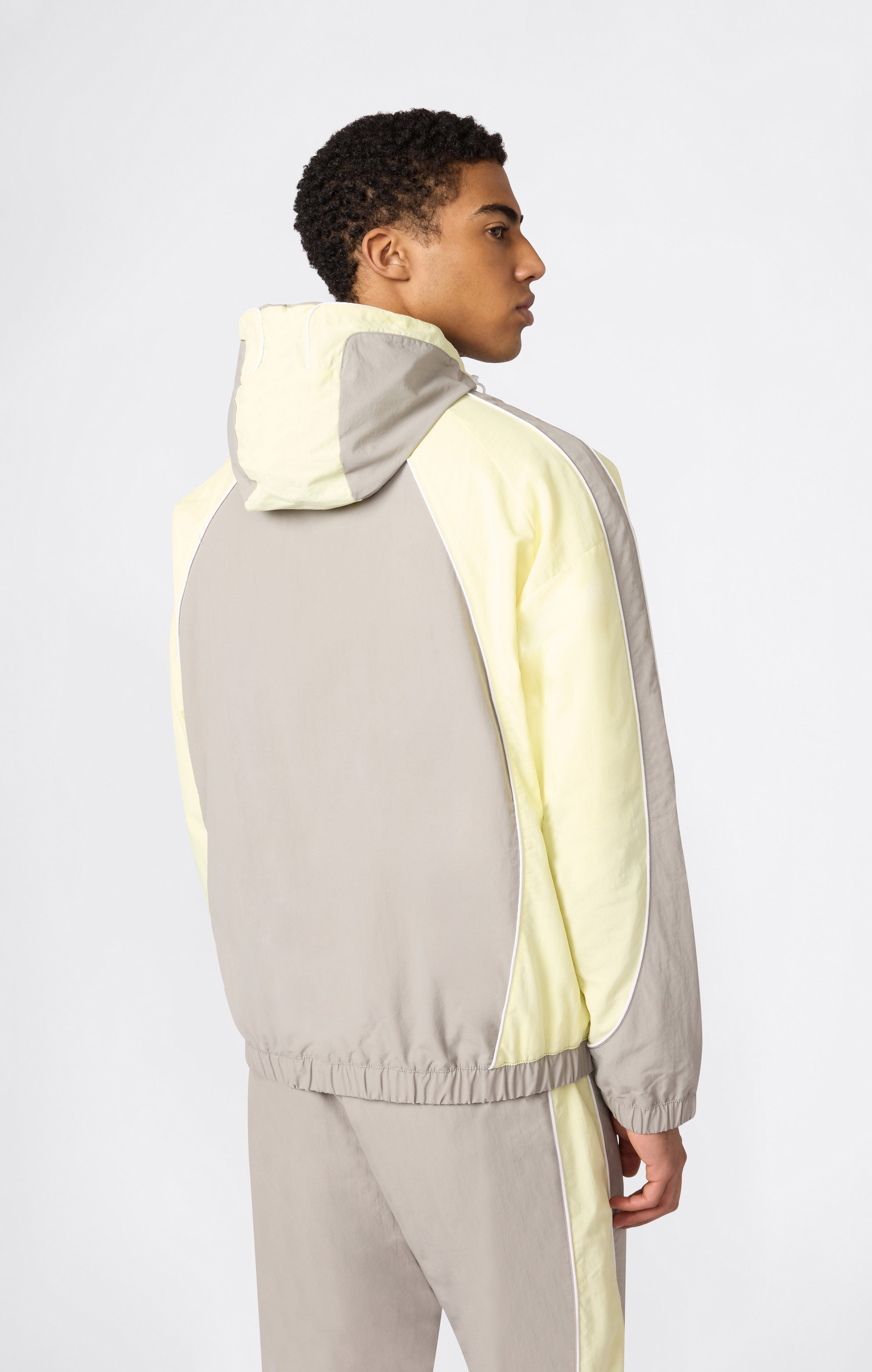 Leichte Kapuzenjacke mit Reißverschluss für Herren