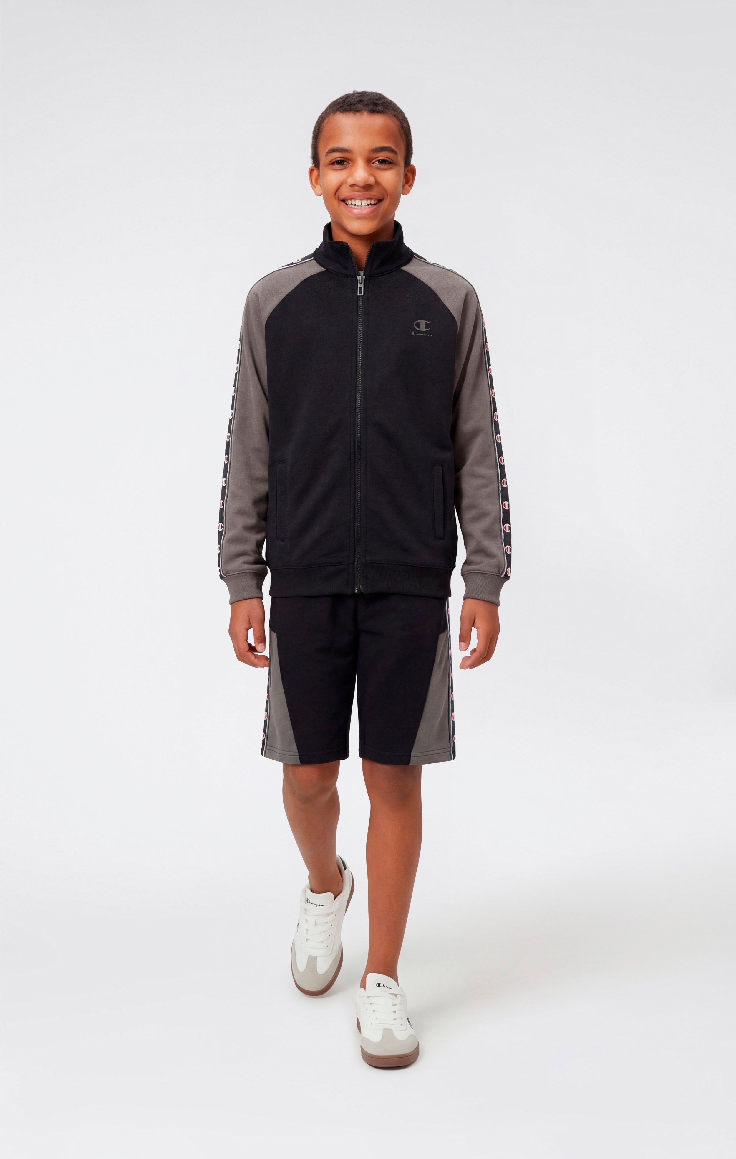 Jungen Bermuda mit Logo-Tape