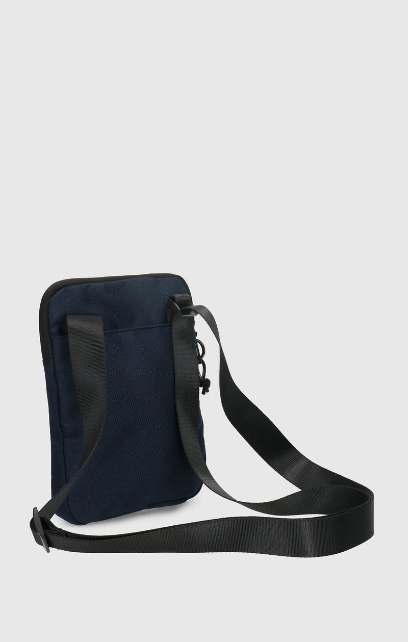 Kleine, schwarze Schultertasche