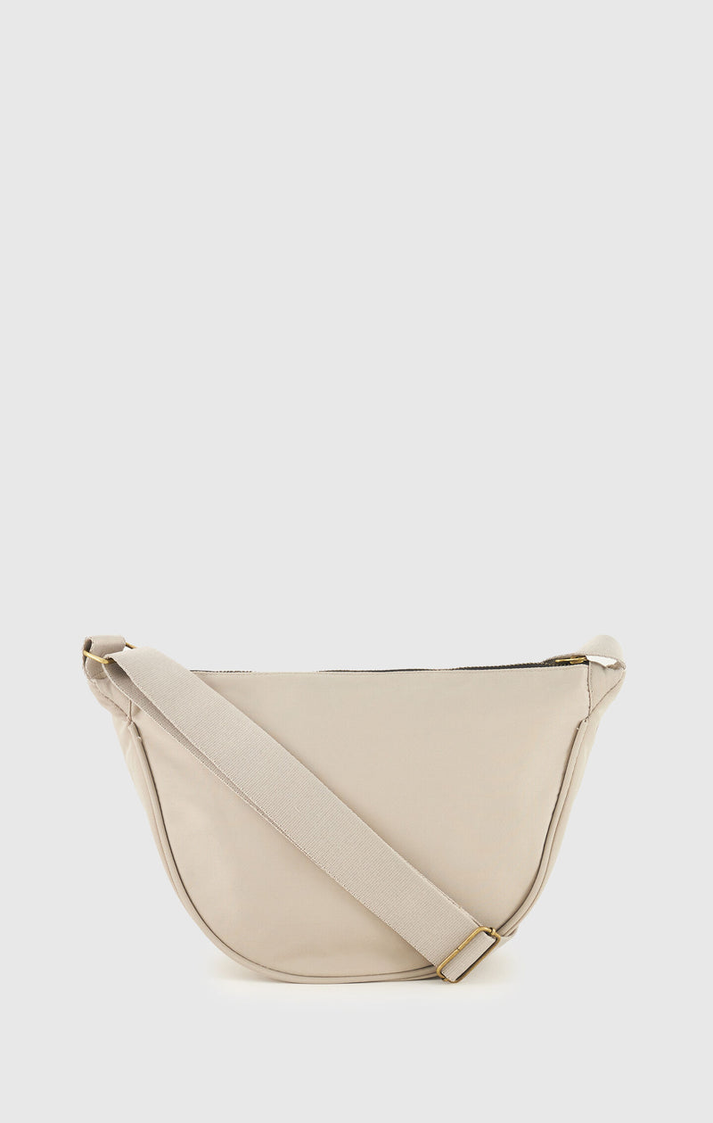 Borsa a mezzaluna