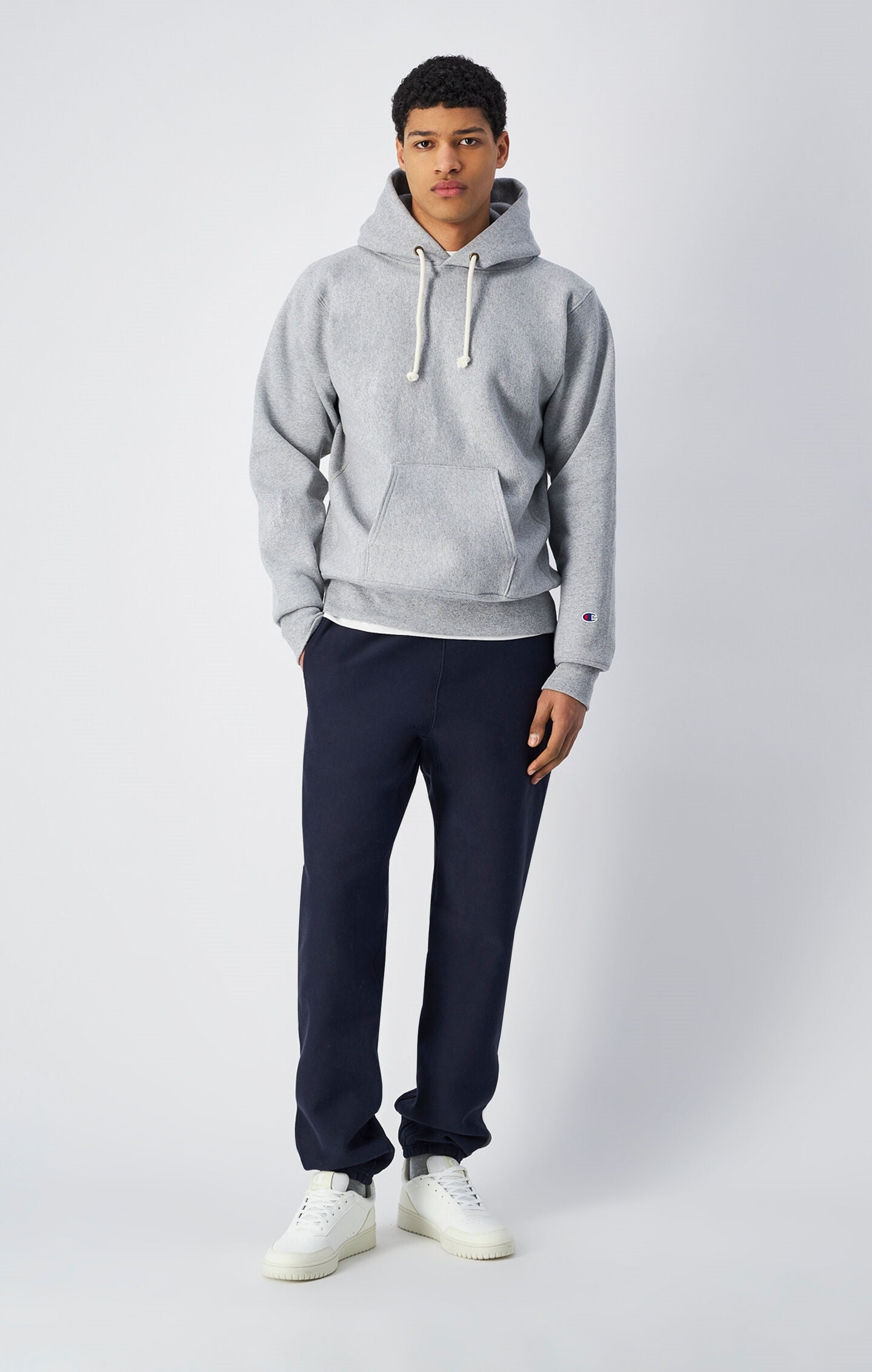 【USA】Reverse Weave ライトグレー champion Champion USA Reverse Weave Crew Sweatshirt in Oxford Grey