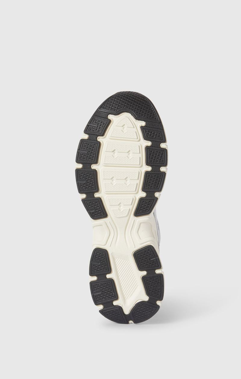 RT25 Mesh Trainers Low