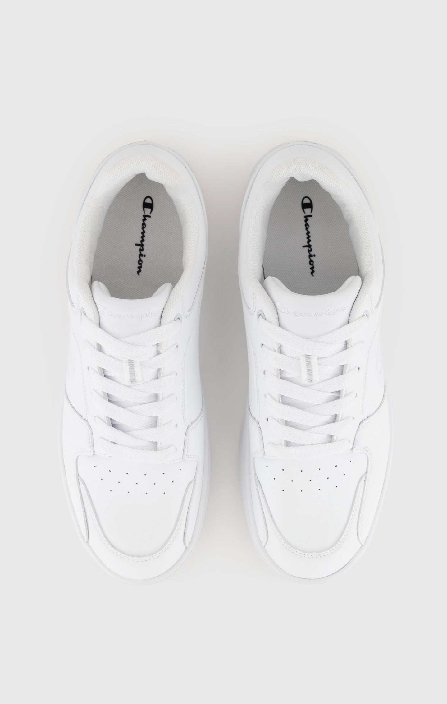 RD18  Low-Top-Basketballschuhe
