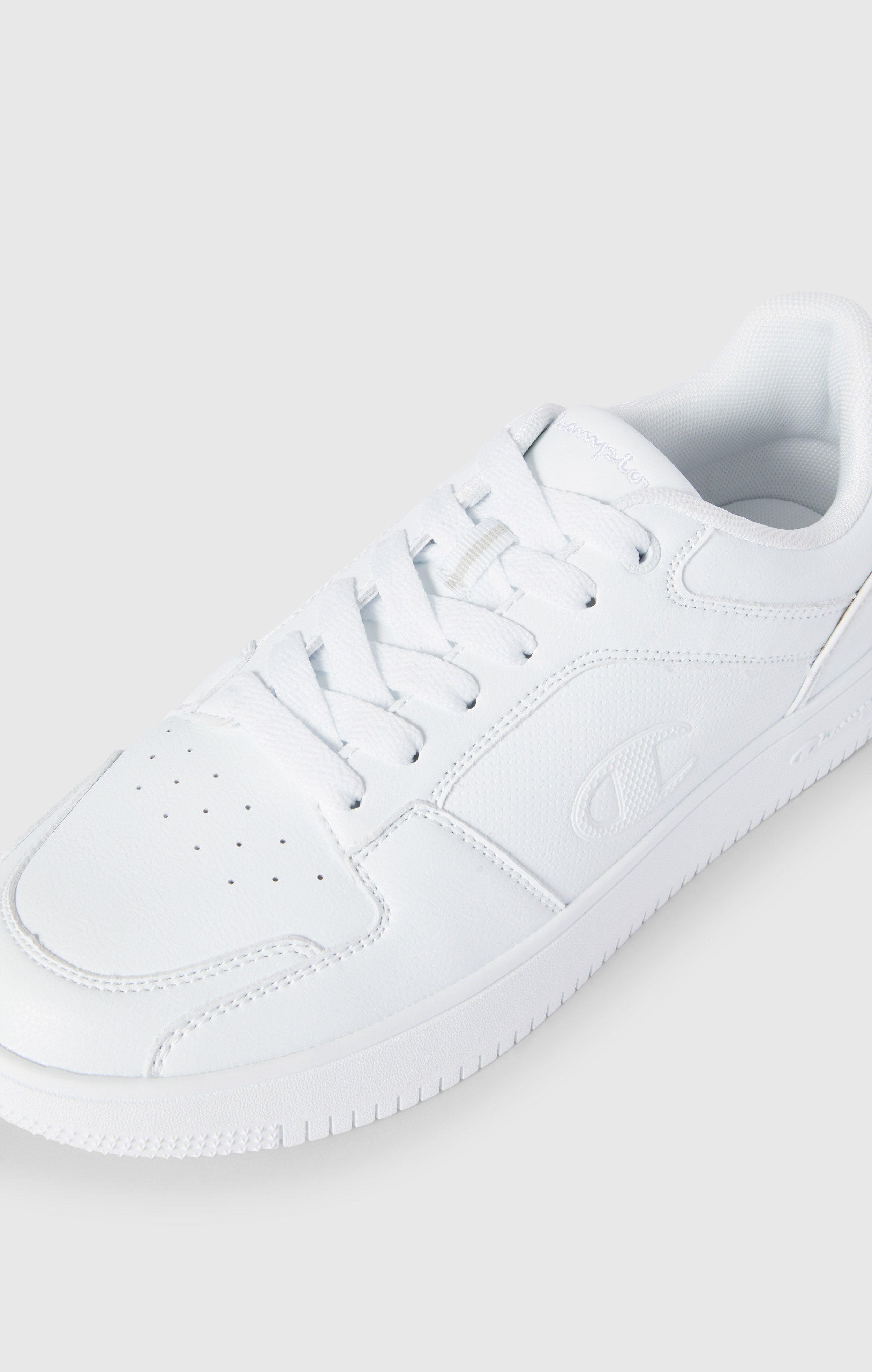 RD18 2.0 Low-Top-Basketballschuhe