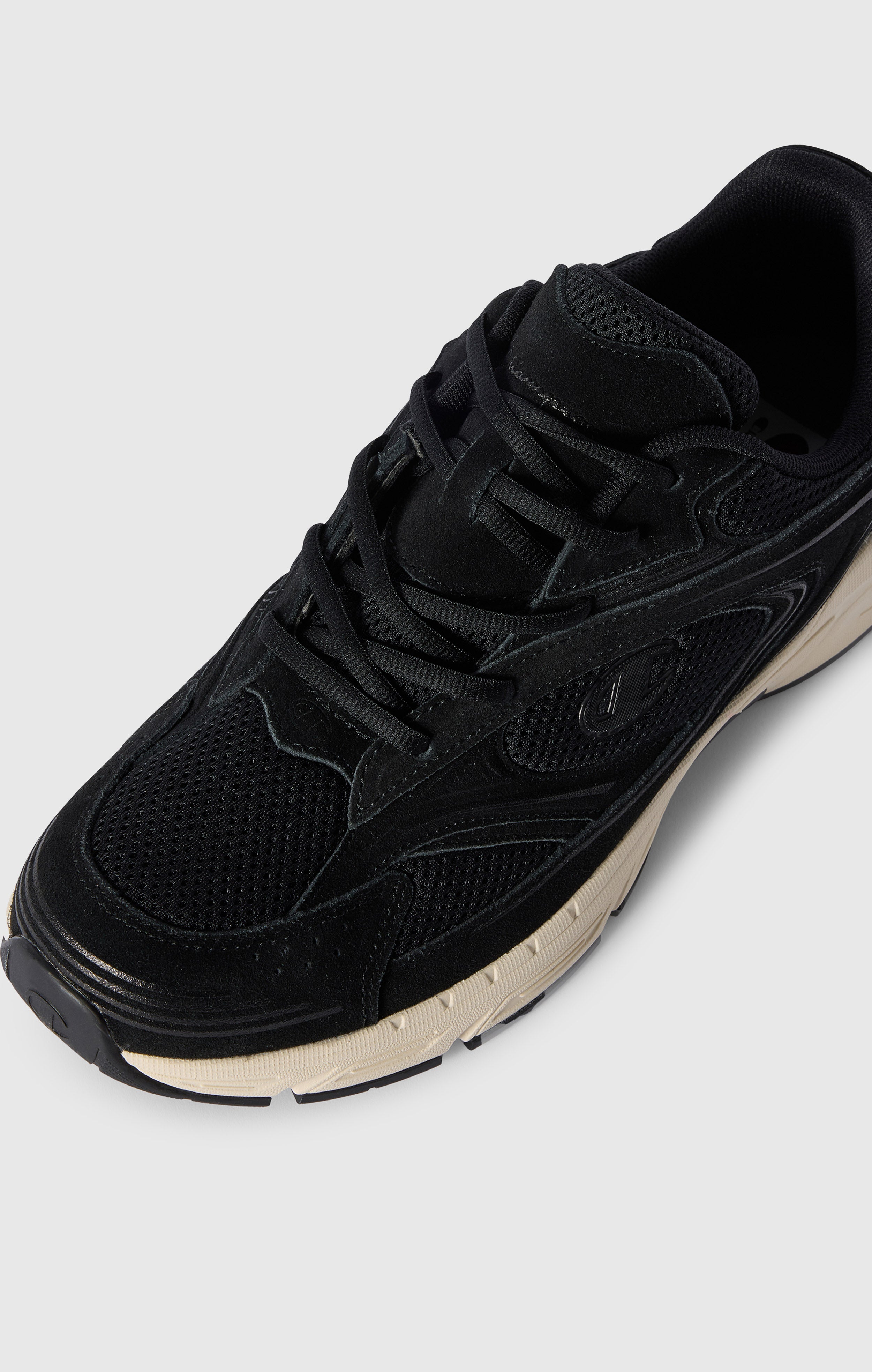 RN00 Sneaker Low aus Veloursleder