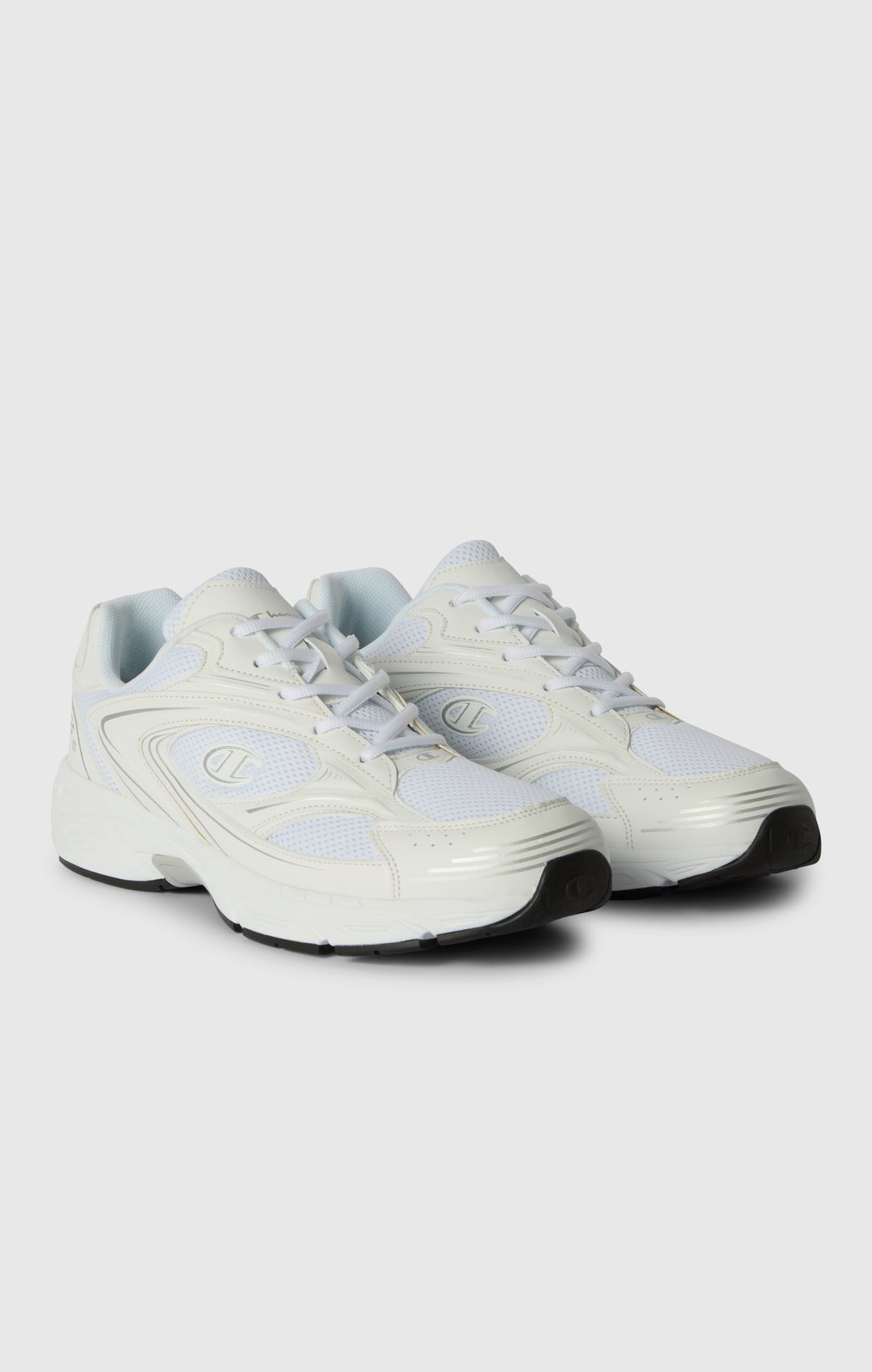 RN00 Low Sneakers