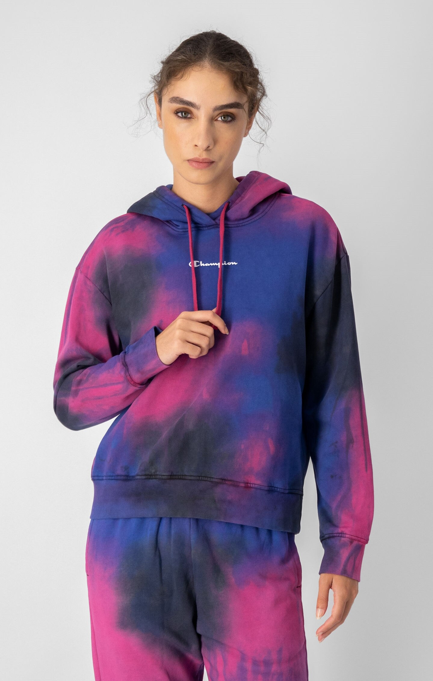Sweatshirt à capuche et motif tie-dye naturel