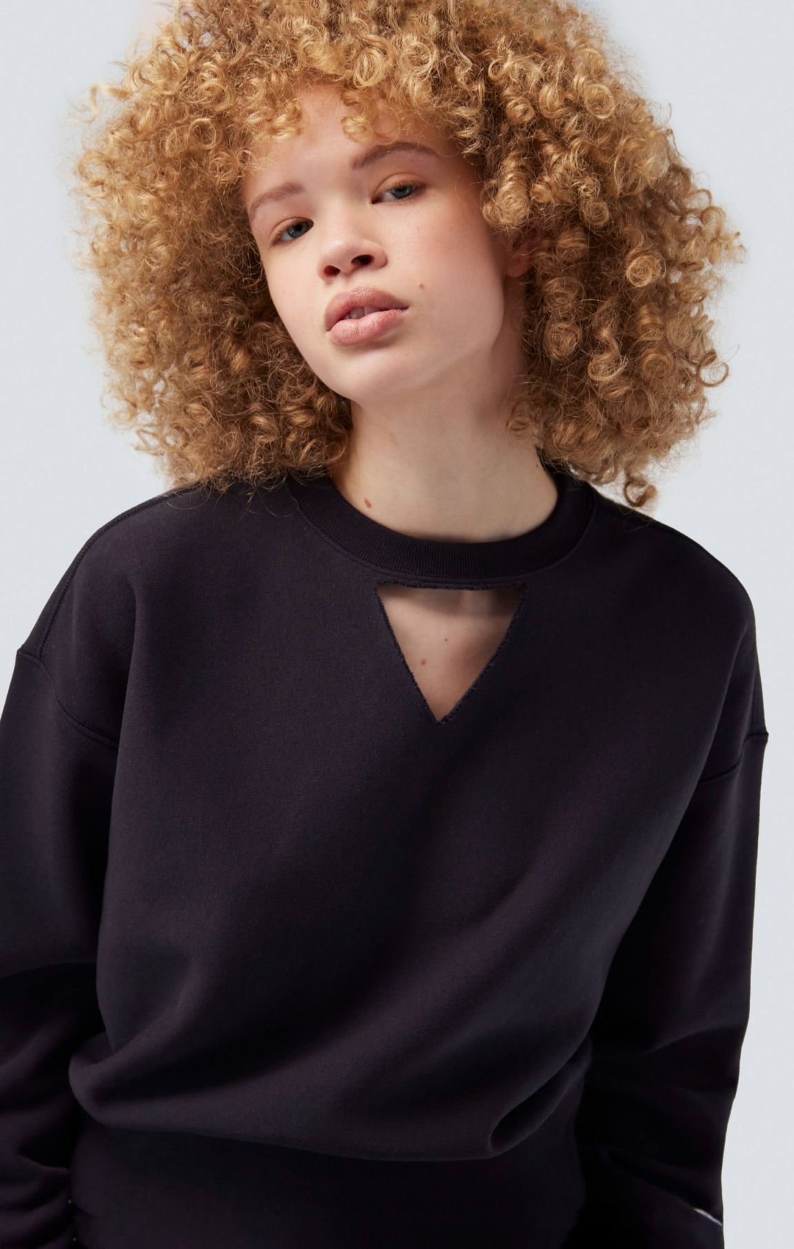 Modernes Reverse Weave Fleece-Sweatshirt